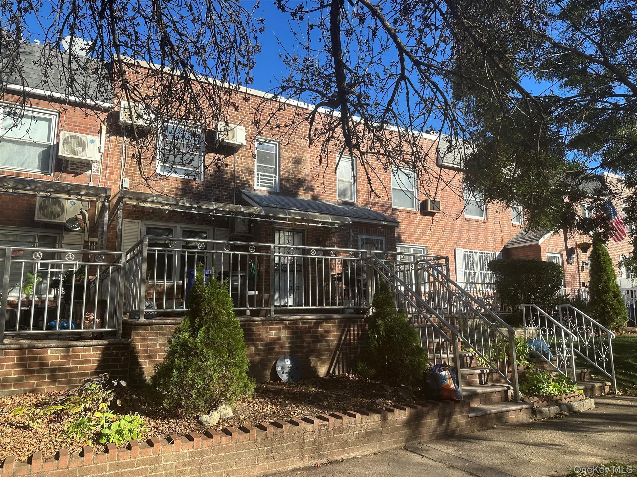 Single Family 206th Queens, NY 11364, MLS-932974-2