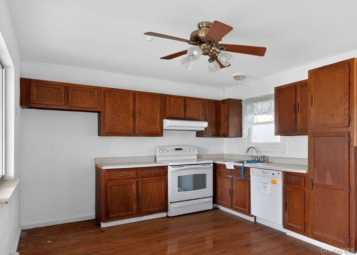 Single Family Hearthside  Suffolk County, NY 11766, MLS-932986-15