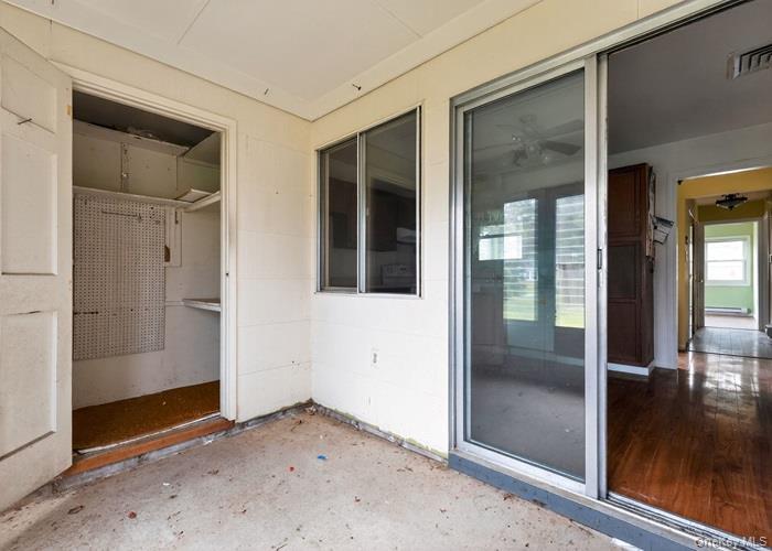 Single Family Hearthside  Suffolk County, NY 11766, MLS-932986-18