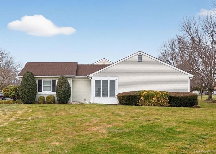 Single Family Hearthside  Suffolk County, NY 11766, MLS-932986-3