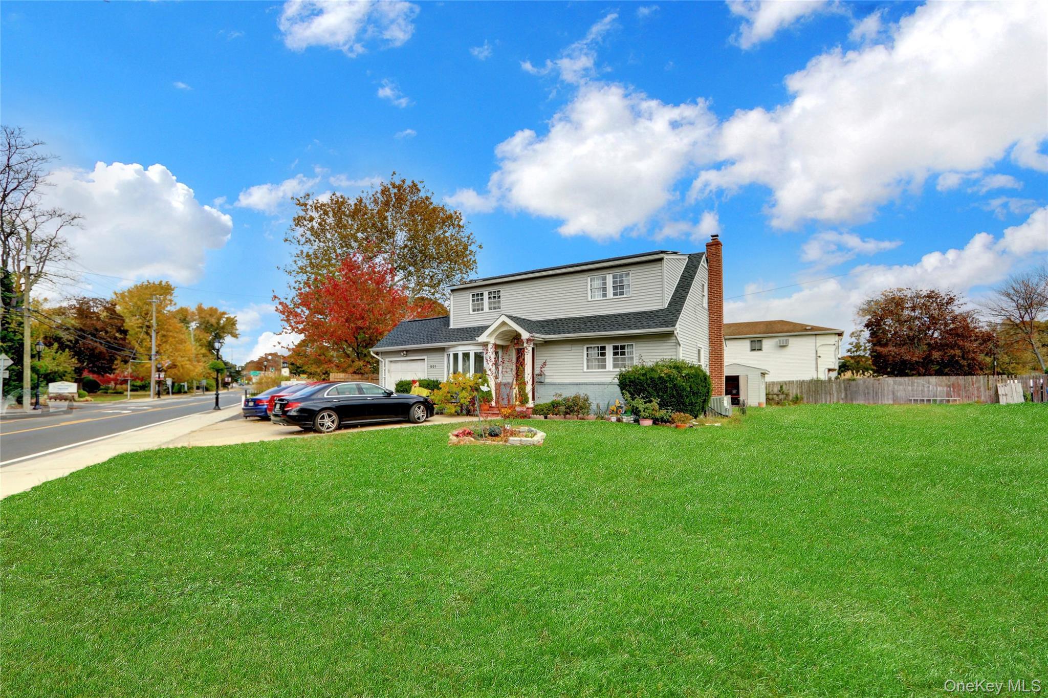 Single Family Deer Park  Suffolk County, NY 11703, MLS-932999-4