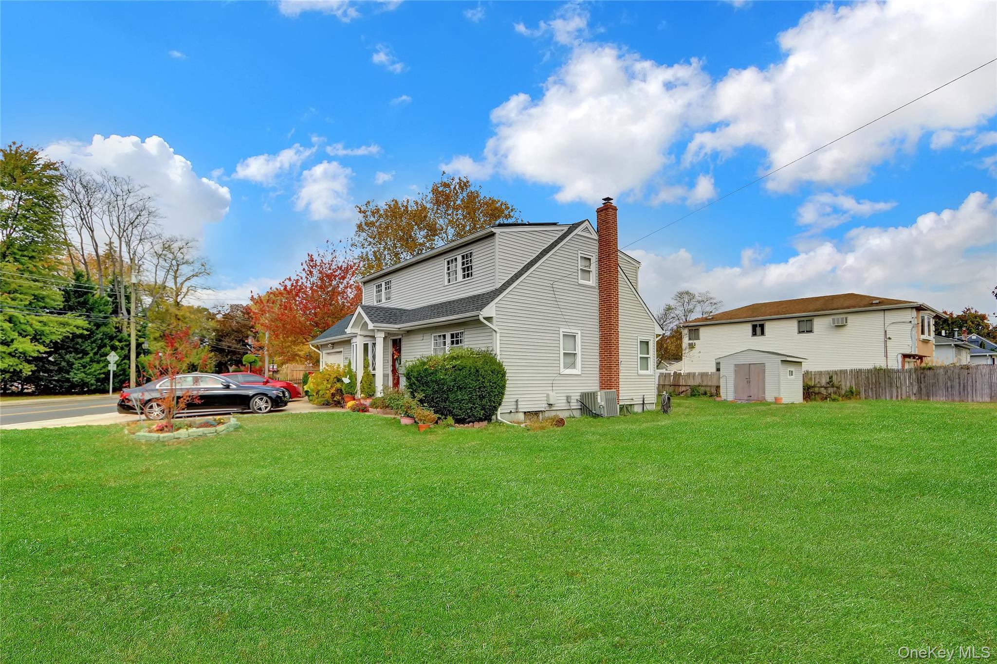 Single Family Deer Park  Suffolk County, NY 11703, MLS-932999-5