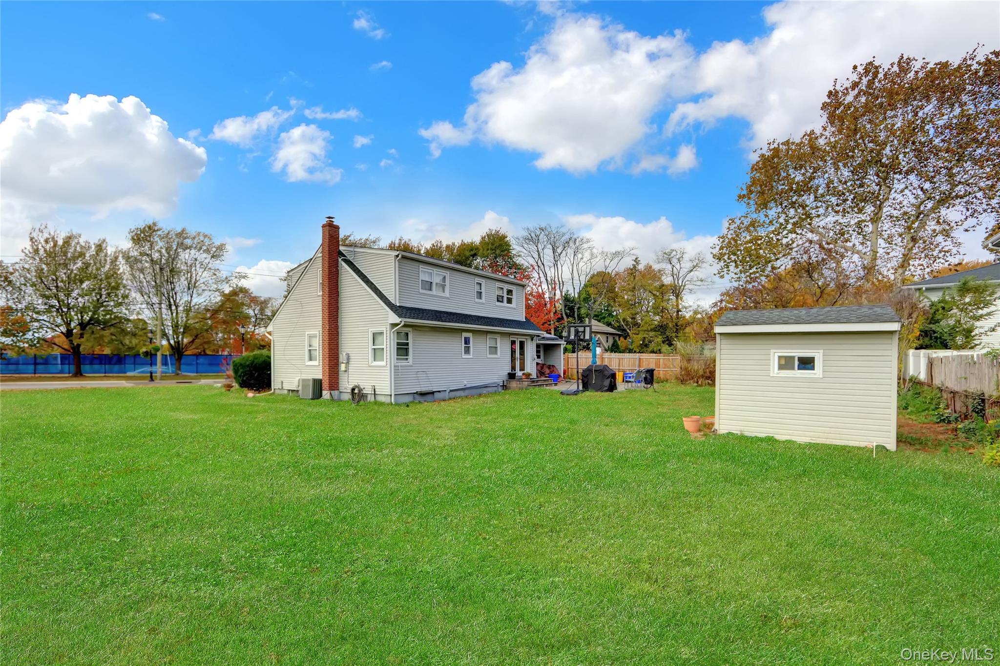 Single Family Deer Park  Suffolk County, NY 11703, MLS-932999-7