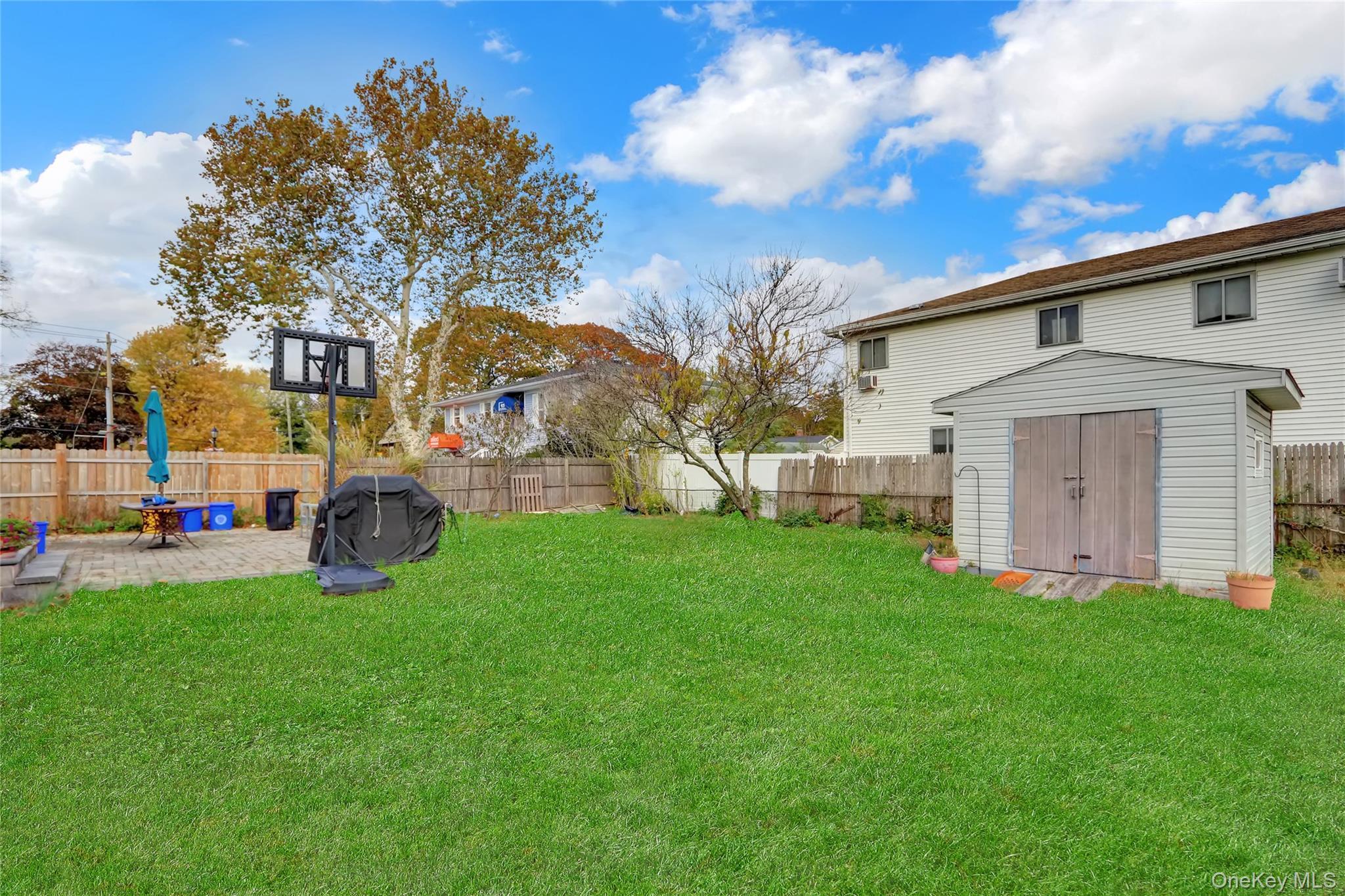 Single Family Deer Park  Suffolk County, NY 11703, MLS-932999-8