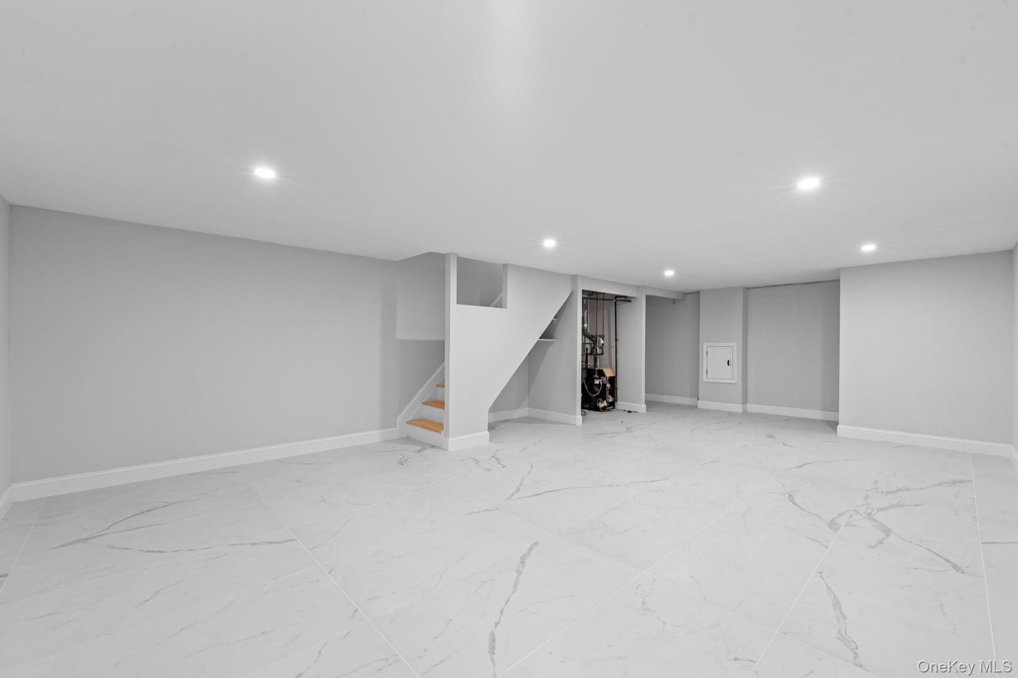 Single Family Van Siclen  Brooklyn, NY 11207, MLS-933001-13