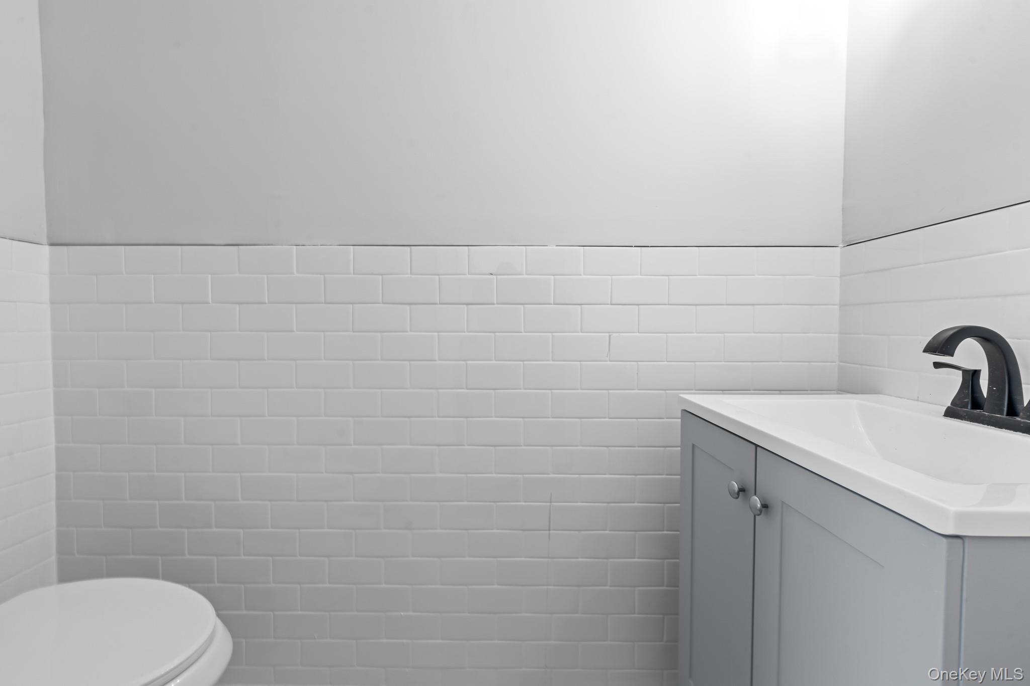 Single Family Van Siclen  Brooklyn, NY 11207, MLS-933001-7