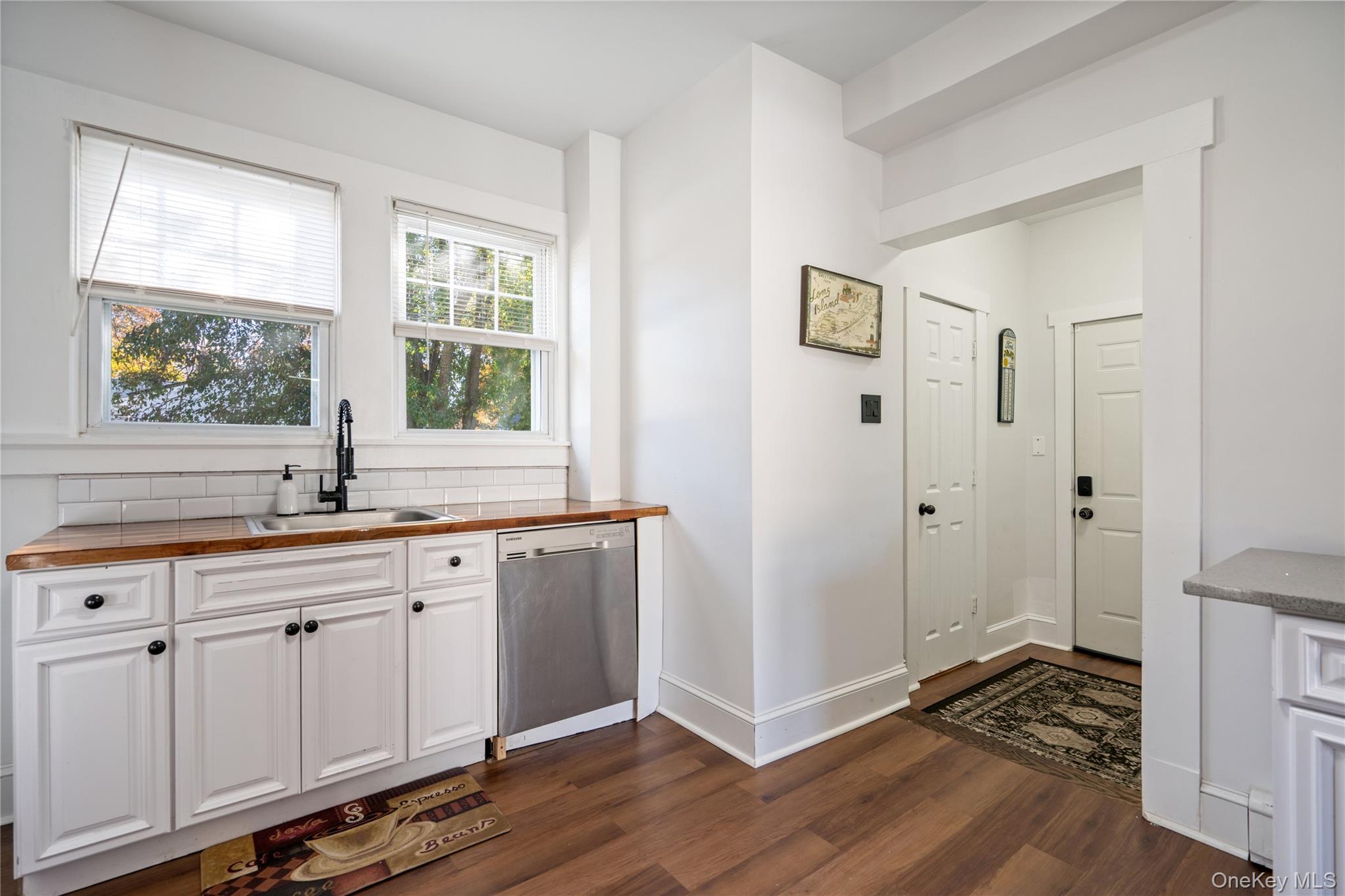 Single Family Vernon  Suffolk County, NY 11950, MLS-933003-16