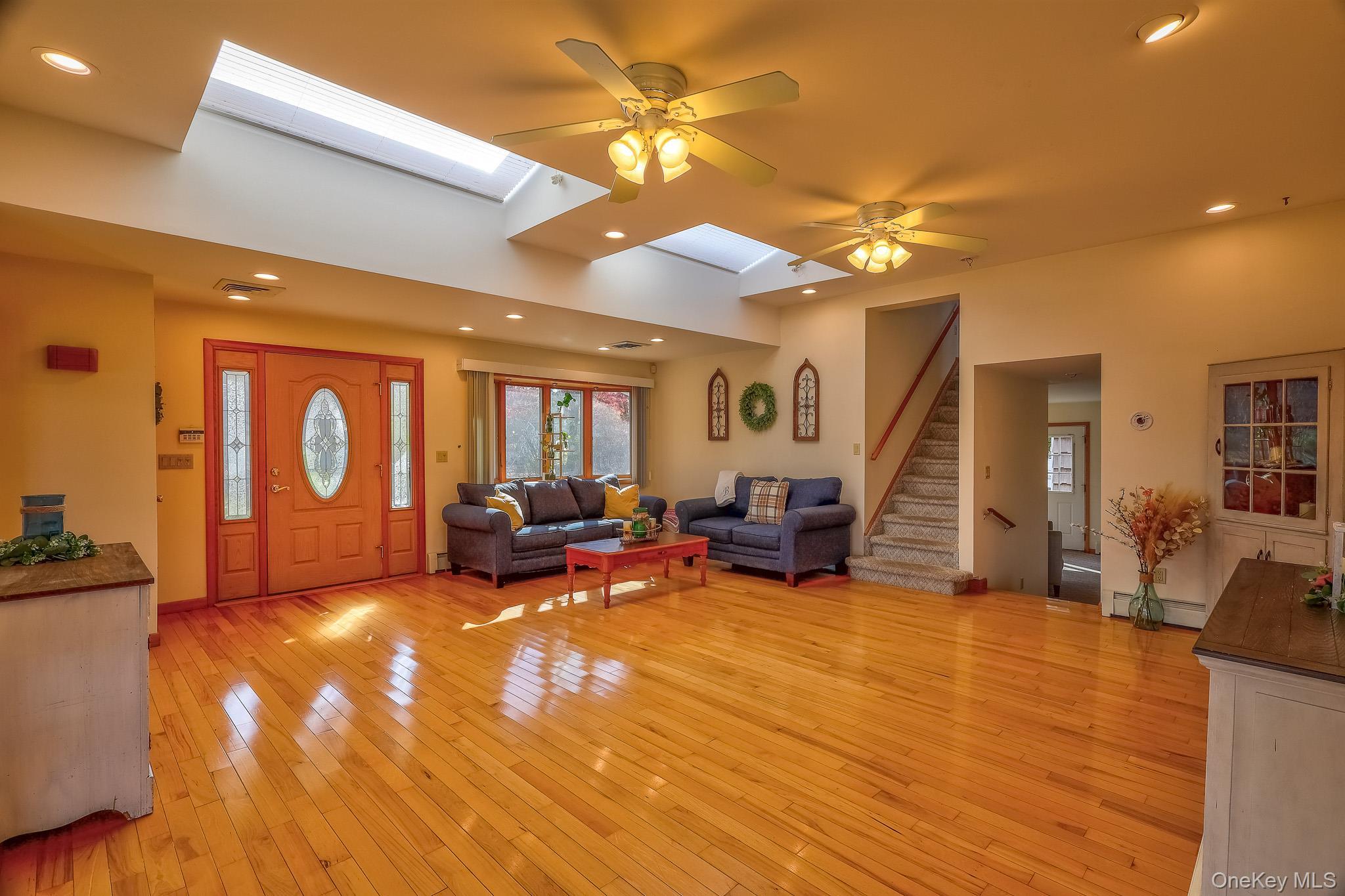 Single Family Lake Suffolk County, NY 11953, MLS-933027-5