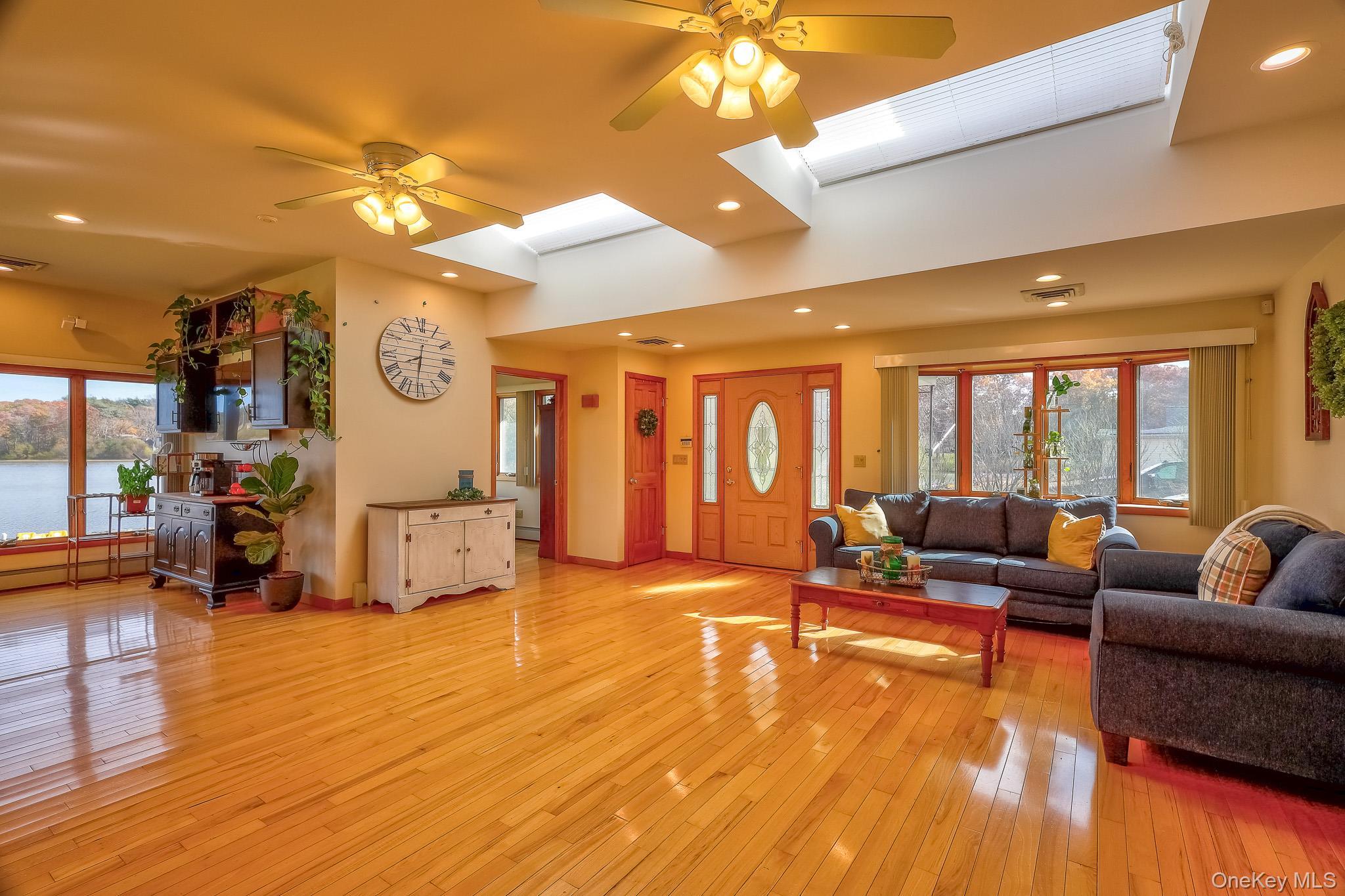 Single Family Lake Suffolk County, NY 11953, MLS-933027-6