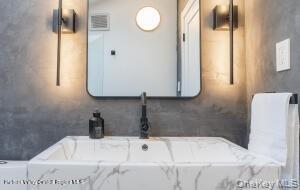 Single Family Country Club  Ulster County, NY 12498, MLS-933029-31