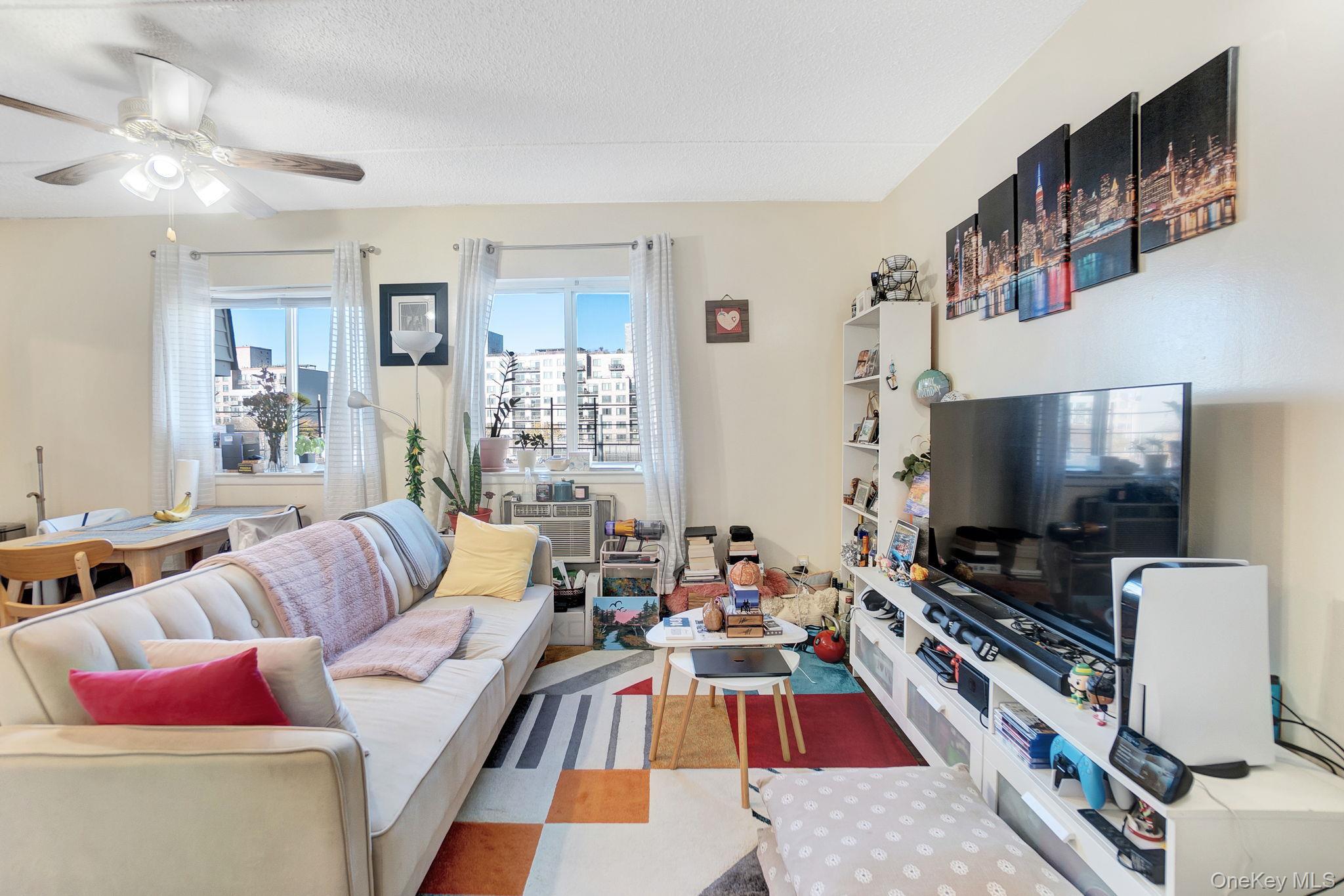 Single Family 33rd  Queens, NY 11106, MLS-933036-10