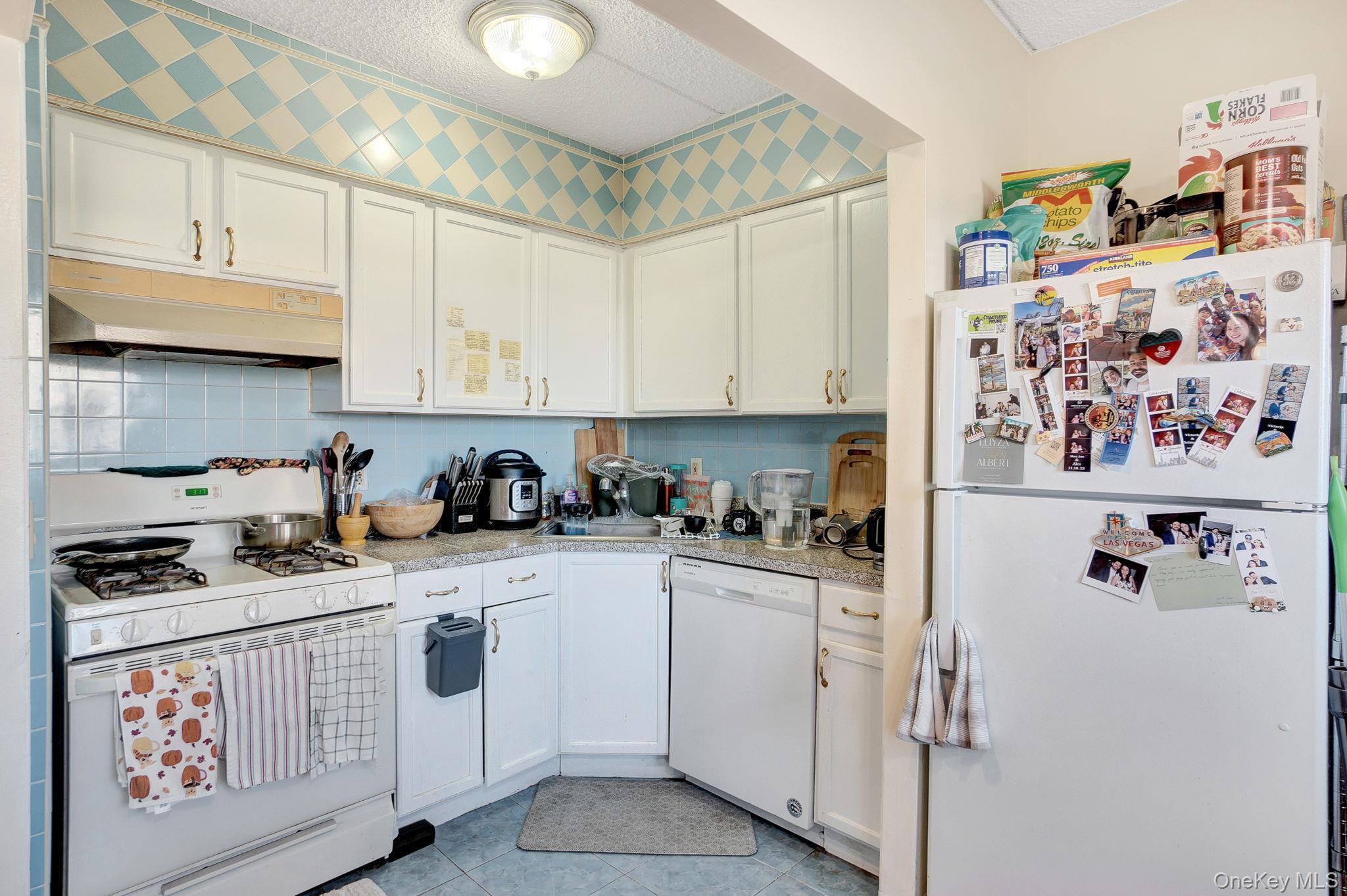 Single Family 33rd  Queens, NY 11106, MLS-933036-13