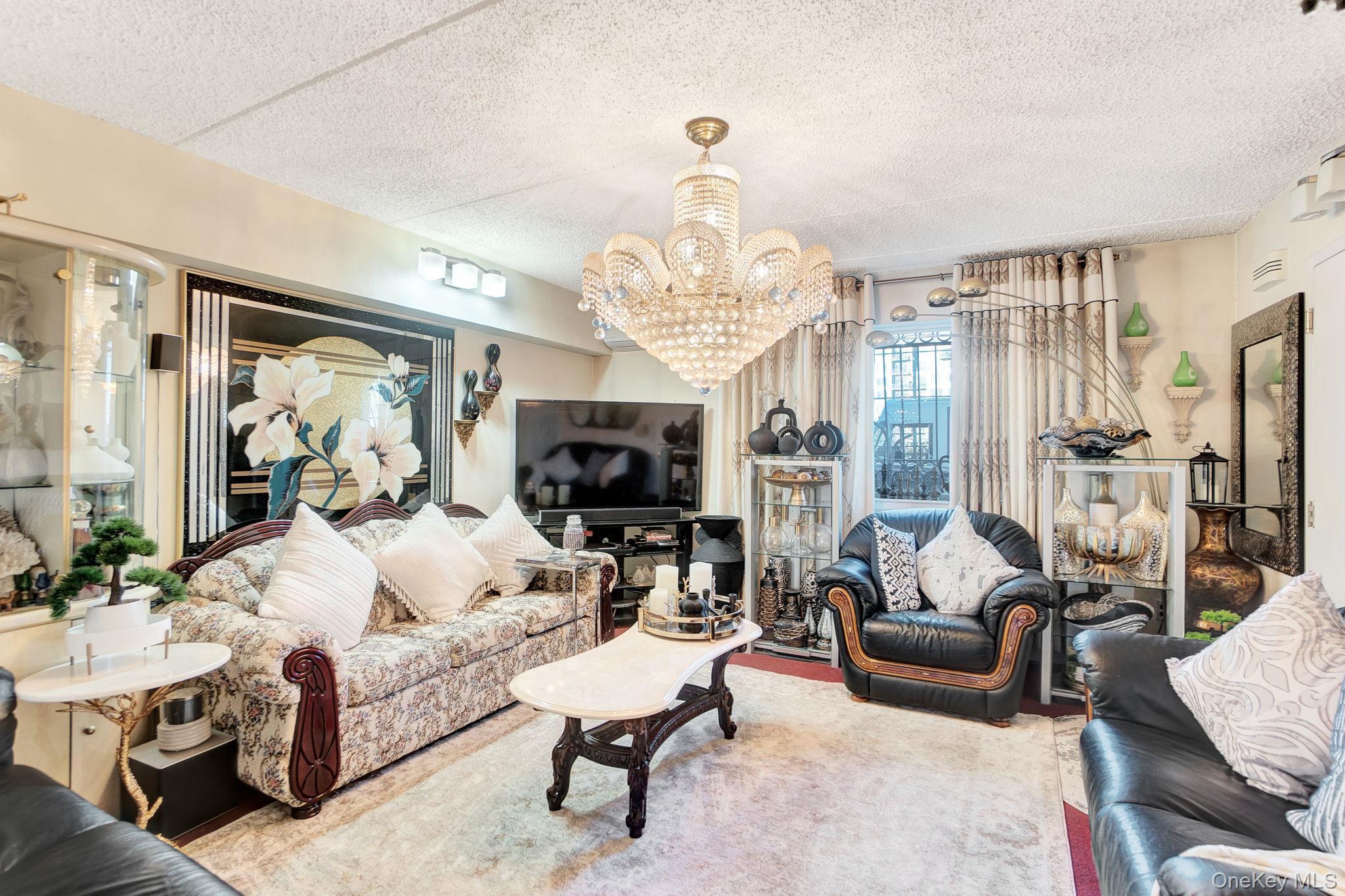 Single Family 33rd  Queens, NY 11106, MLS-933036-18