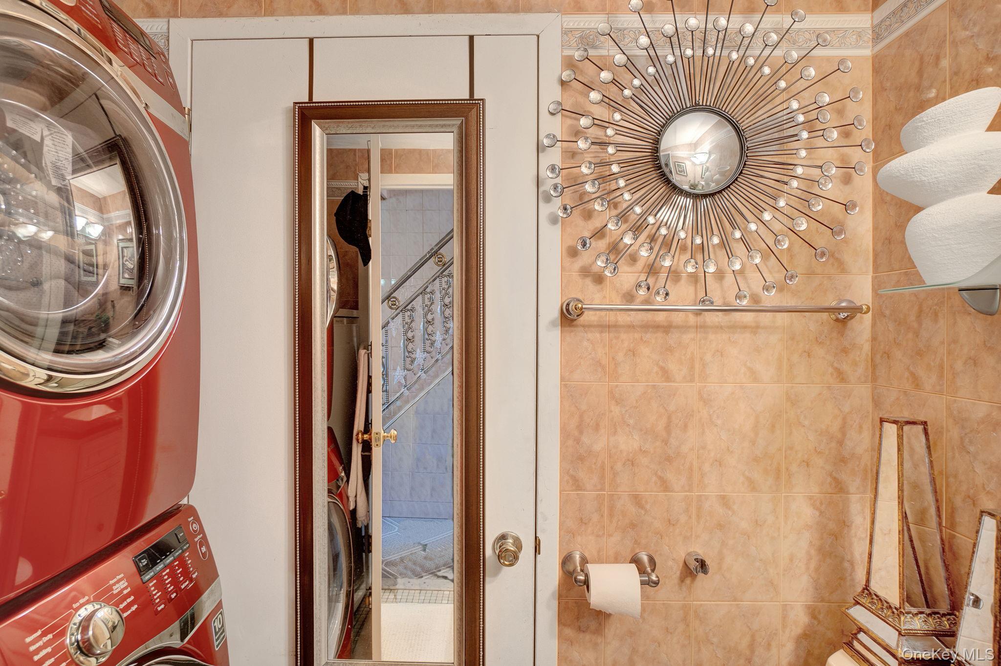 Single Family 33rd  Queens, NY 11106, MLS-933036-20