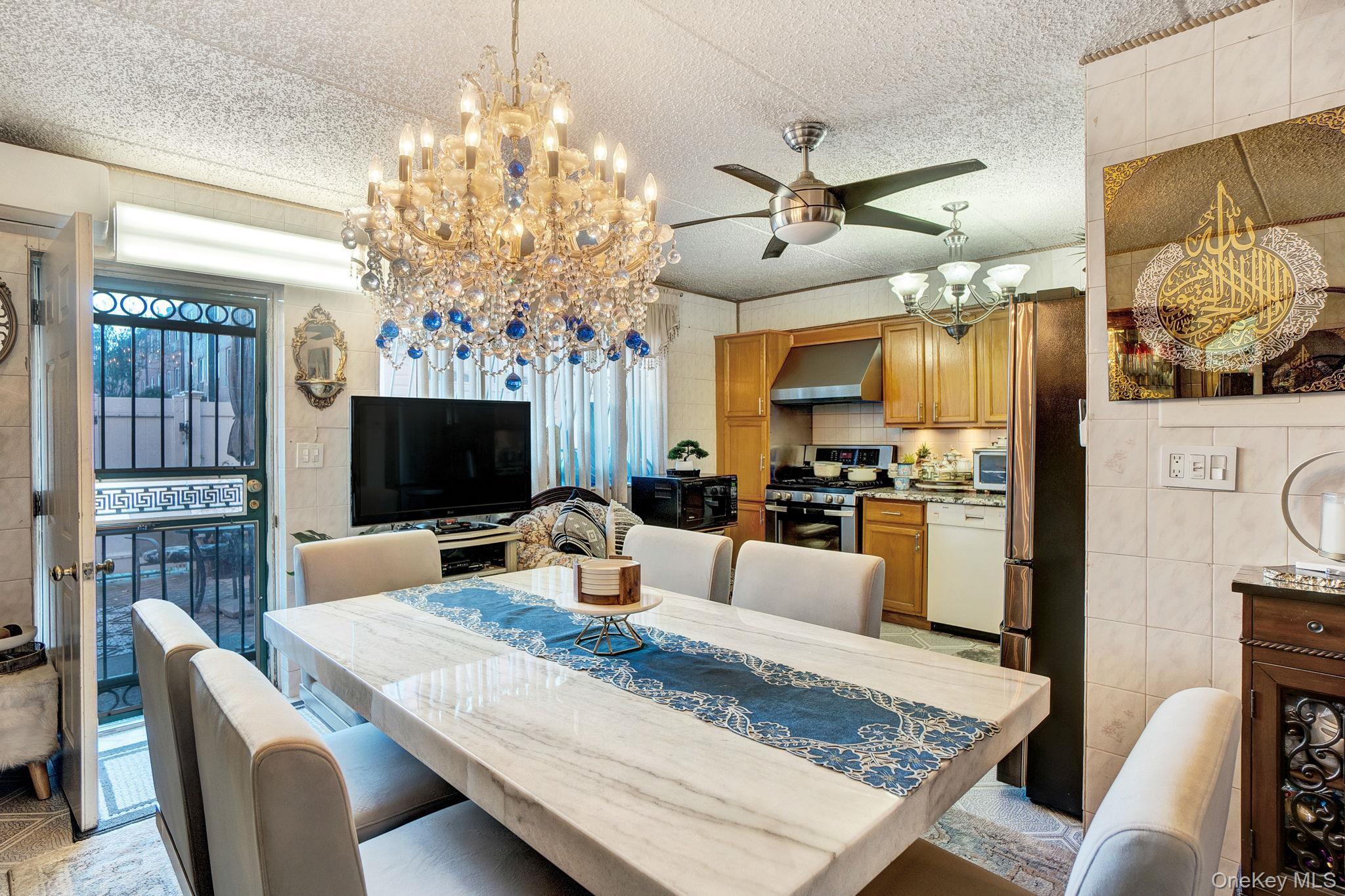 Single Family 33rd  Queens, NY 11106, MLS-933036-21