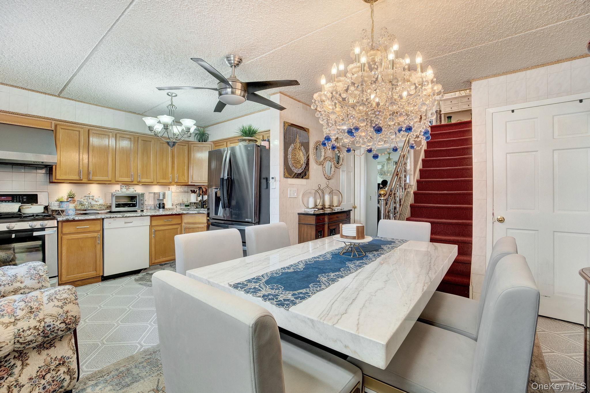 Single Family 33rd  Queens, NY 11106, MLS-933036-23