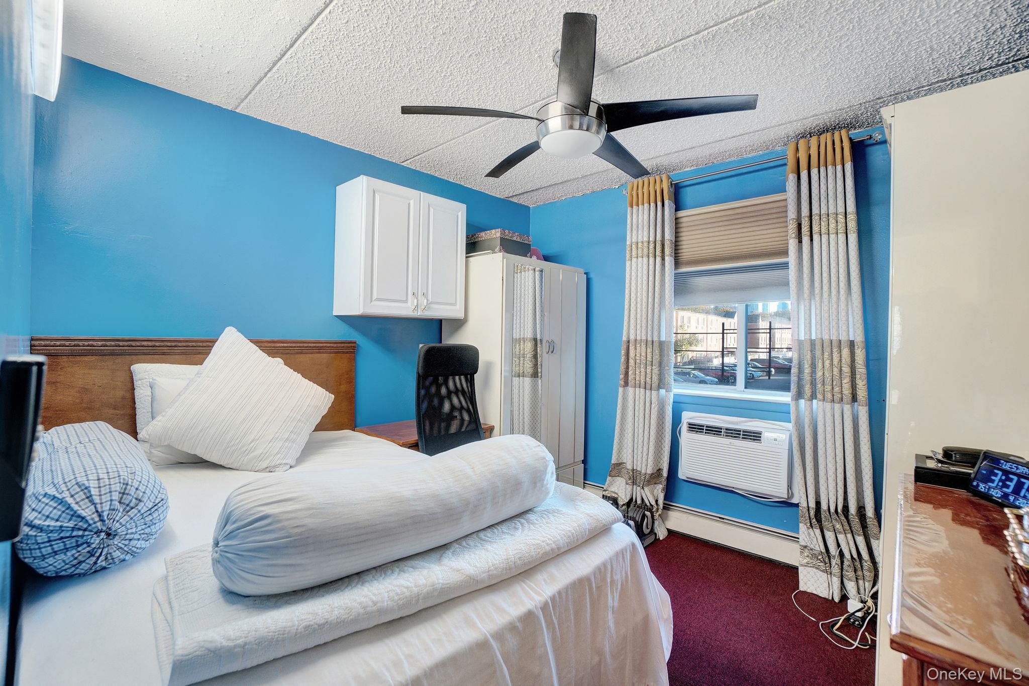 Single Family 33rd  Queens, NY 11106, MLS-933036-32