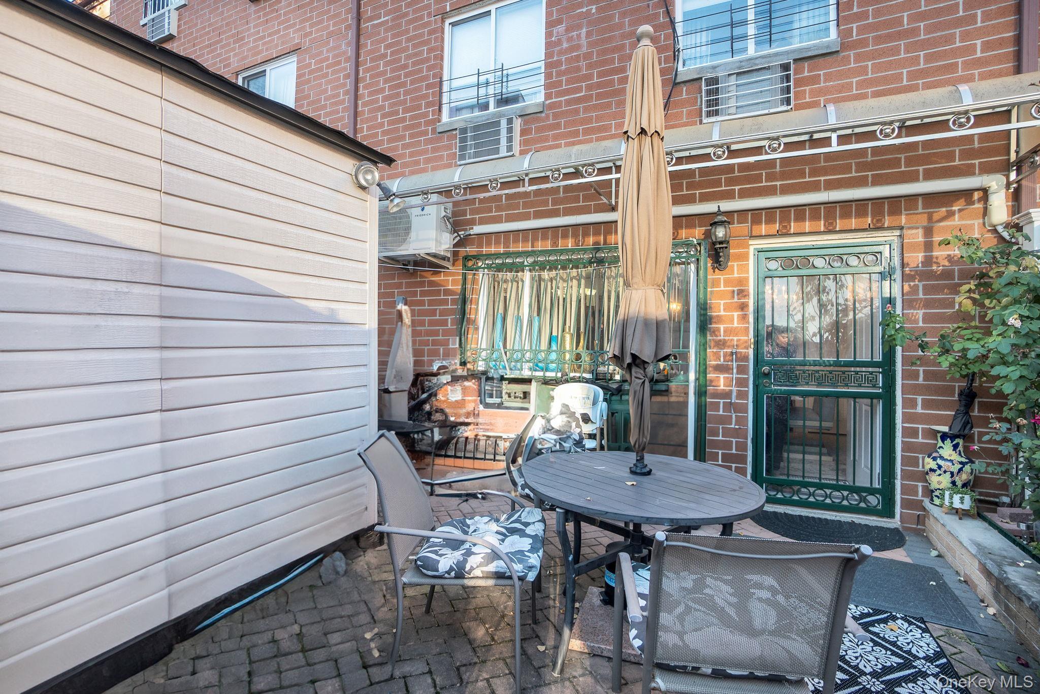 Single Family 33rd  Queens, NY 11106, MLS-933036-39