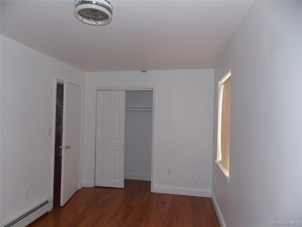 Apartment Throop  Bronx, NY 10469, MLS-933062-2