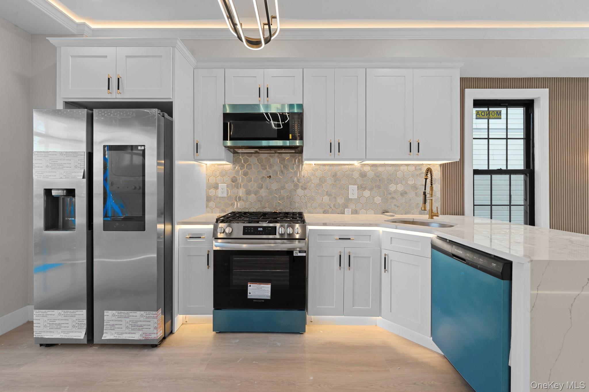 Single Family 188th Queens, NY 11412, MLS-933082-2