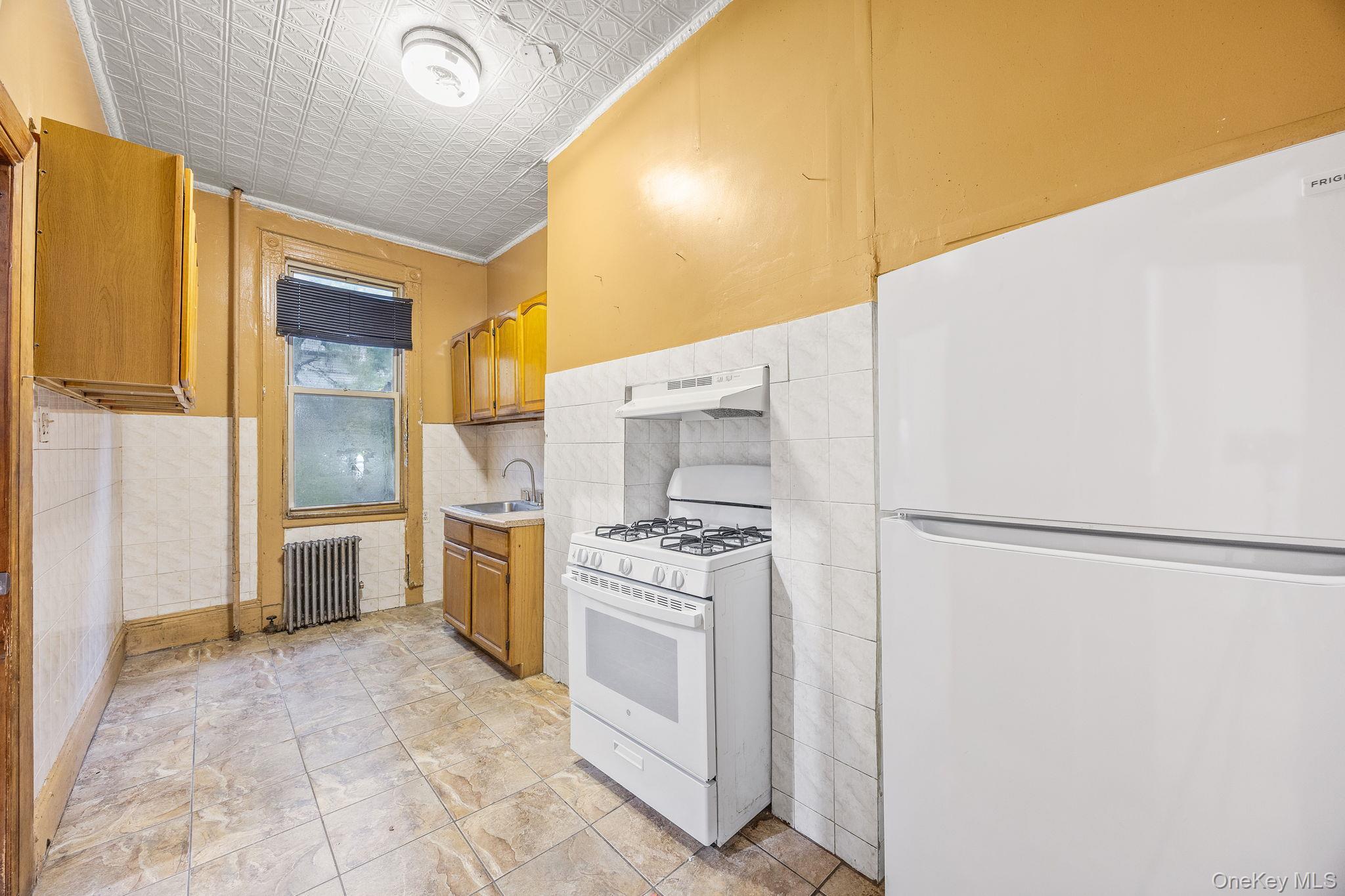 Single Family Greene Brooklyn, NY 11221, MLS-933085-9