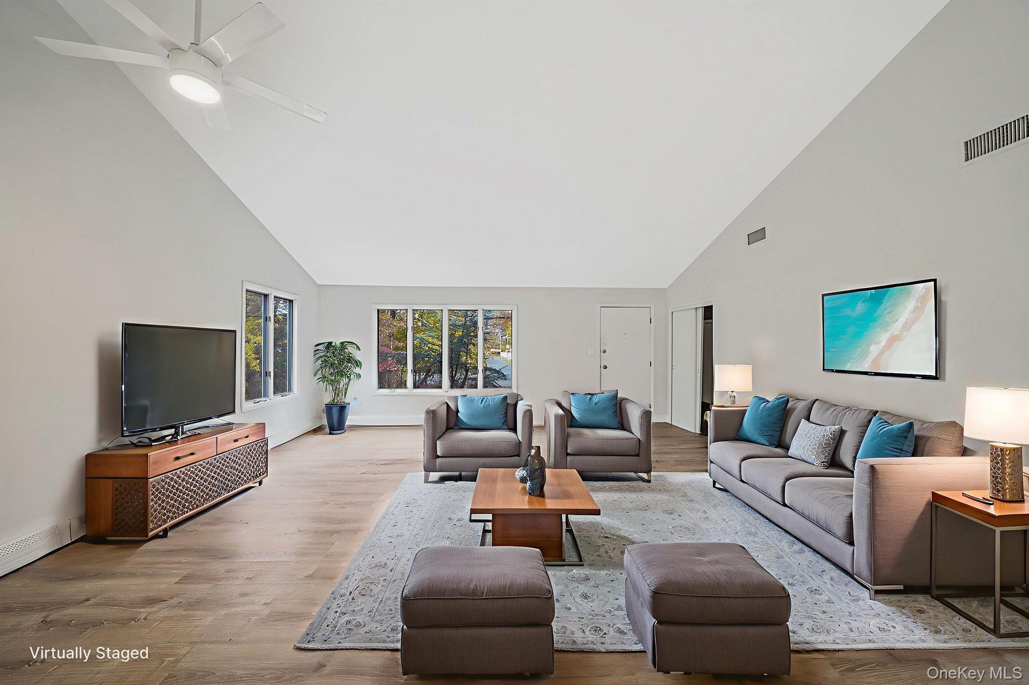 Single Family Motor Parkway Suffolk County, NY 11749, MLS-933100-7