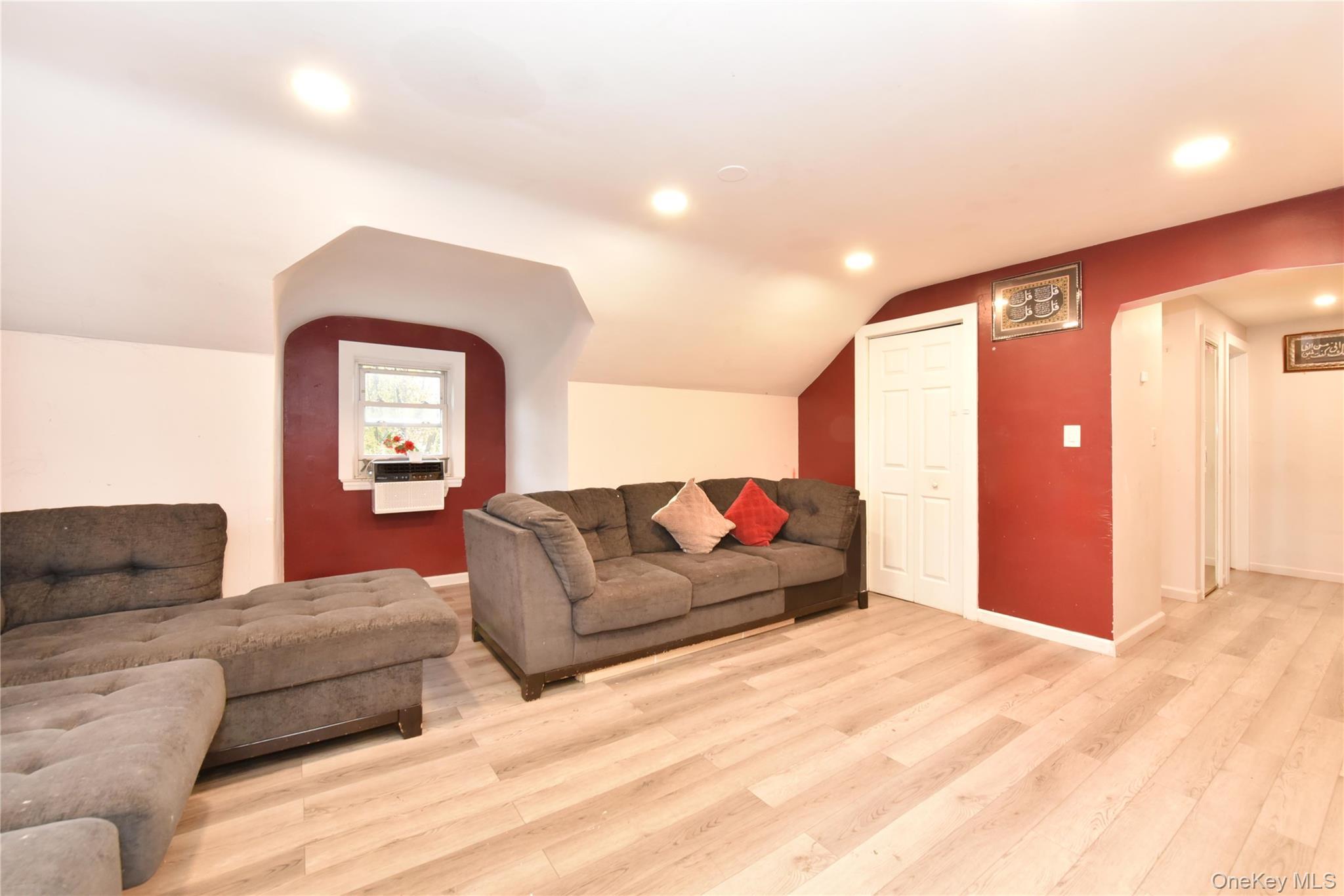 Single Family Second St Nassau County, NY 11003, MLS-933151-29