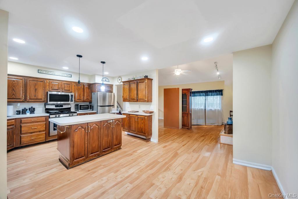 Single Family Summit Nassau County, NY 11801, MLS-933159-14