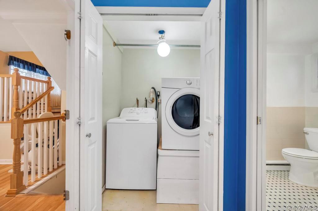 Single Family Summit Nassau County, NY 11801, MLS-933159-20