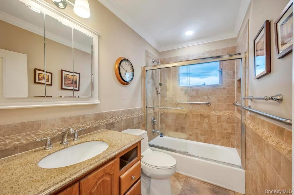 Single Family Summit Nassau County, NY 11801, MLS-933159-21