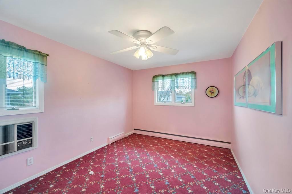 Single Family Summit Nassau County, NY 11801, MLS-933159-24