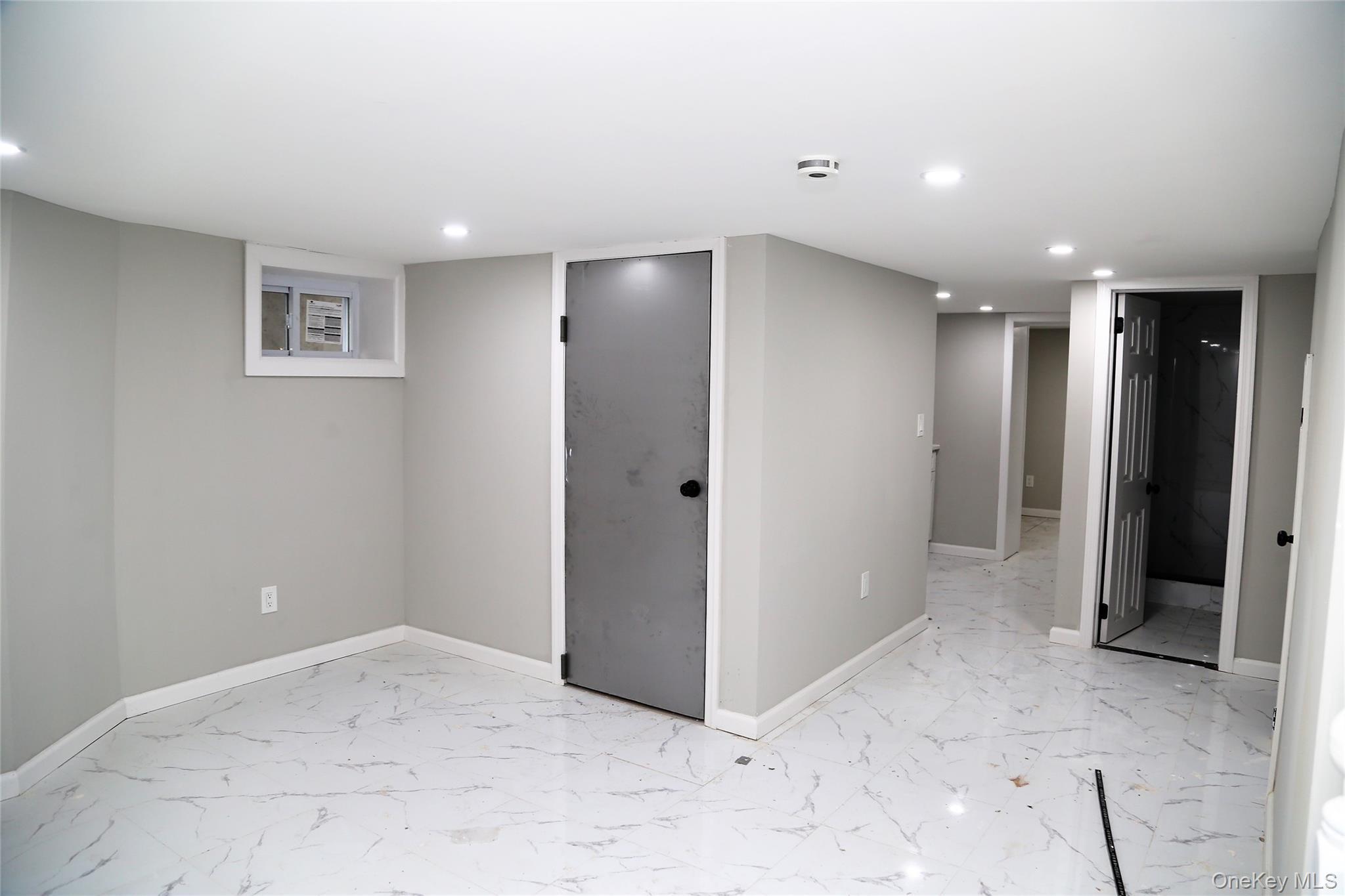 Single Family 221 Street Queens, NY 11413, MLS-933161-21