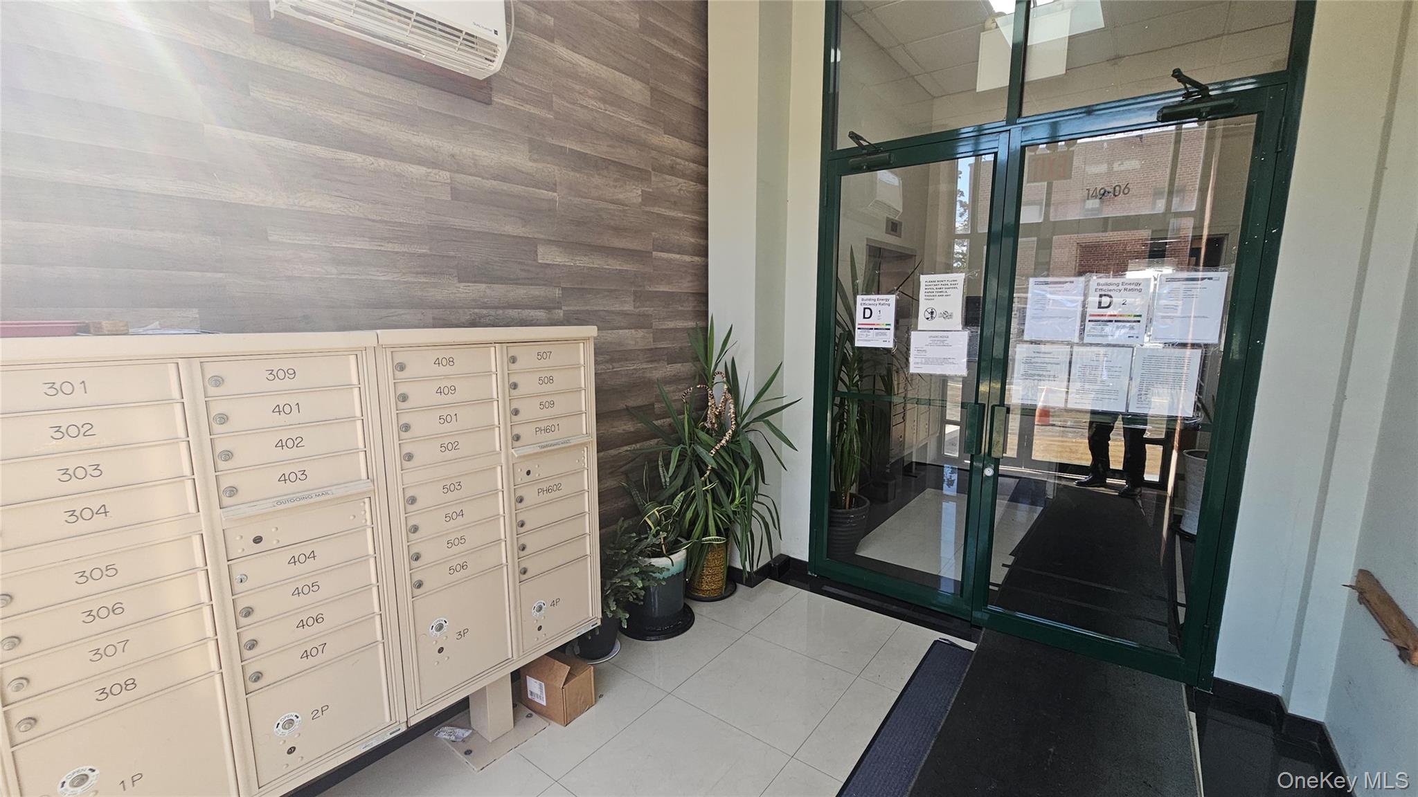 Condo Northern  Queens, NY 11354, MLS-933209-3