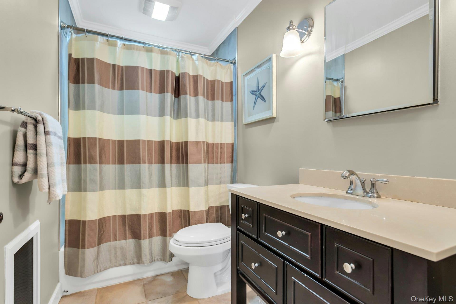 Single Family Cody Nassau County, NY 11545, MLS-933210-22