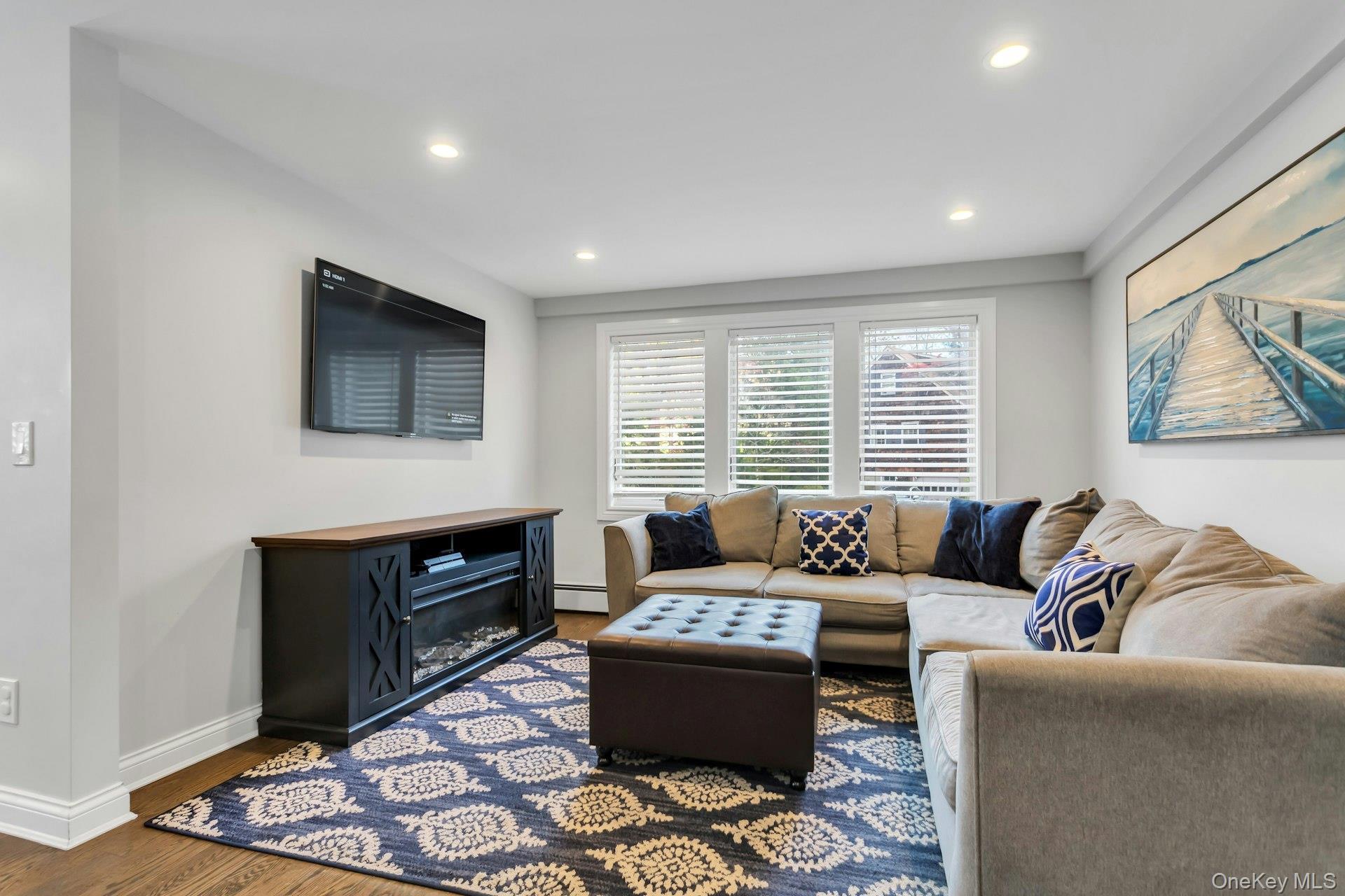 Single Family Cody Nassau County, NY 11545, MLS-933210-9