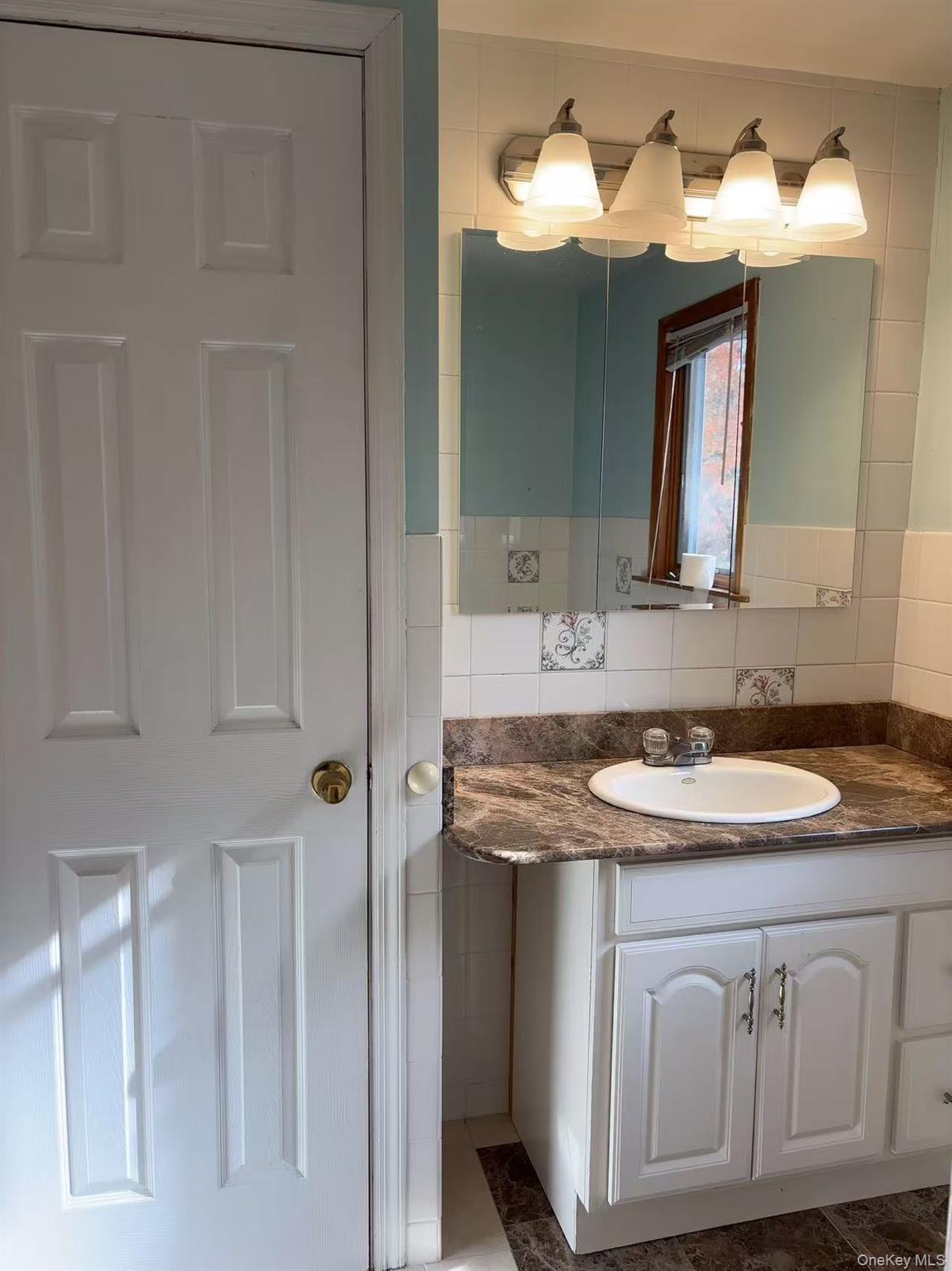 Single Family Brent Nassau County, NY 11793, MLS-933215-17