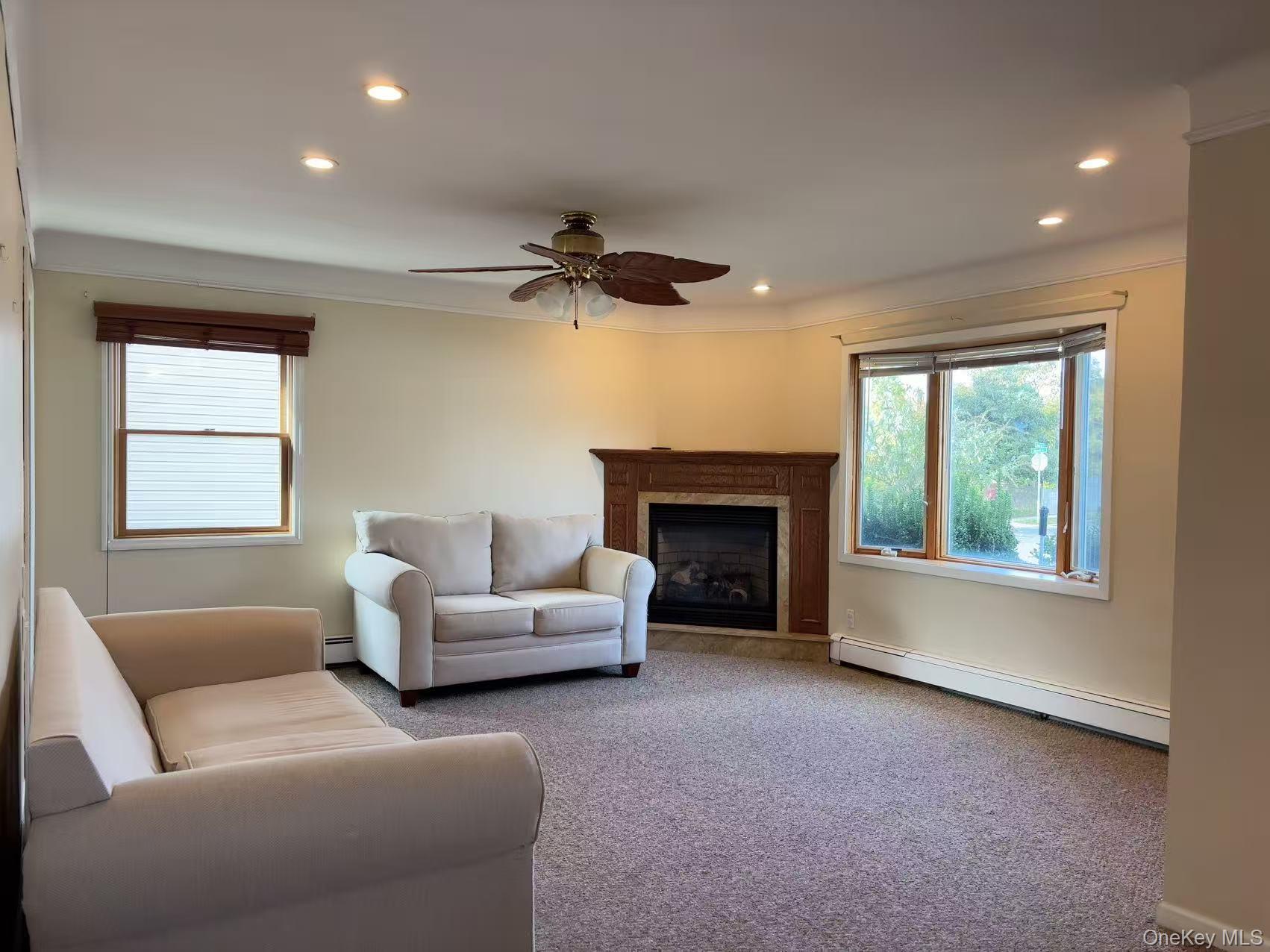 Single Family Brent Nassau County, NY 11793, MLS-933215-2