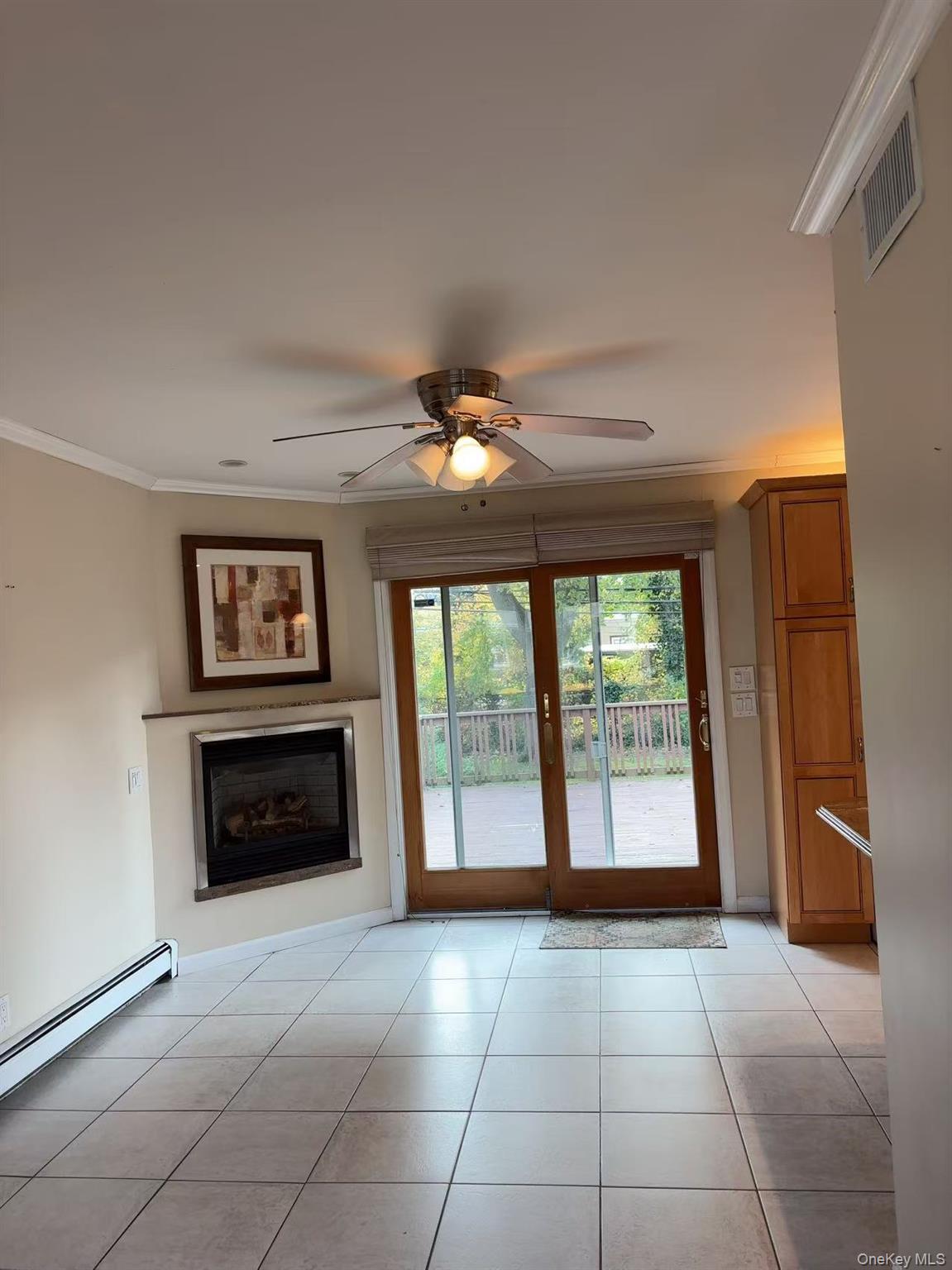 Single Family Brent Nassau County, NY 11793, MLS-933215-8