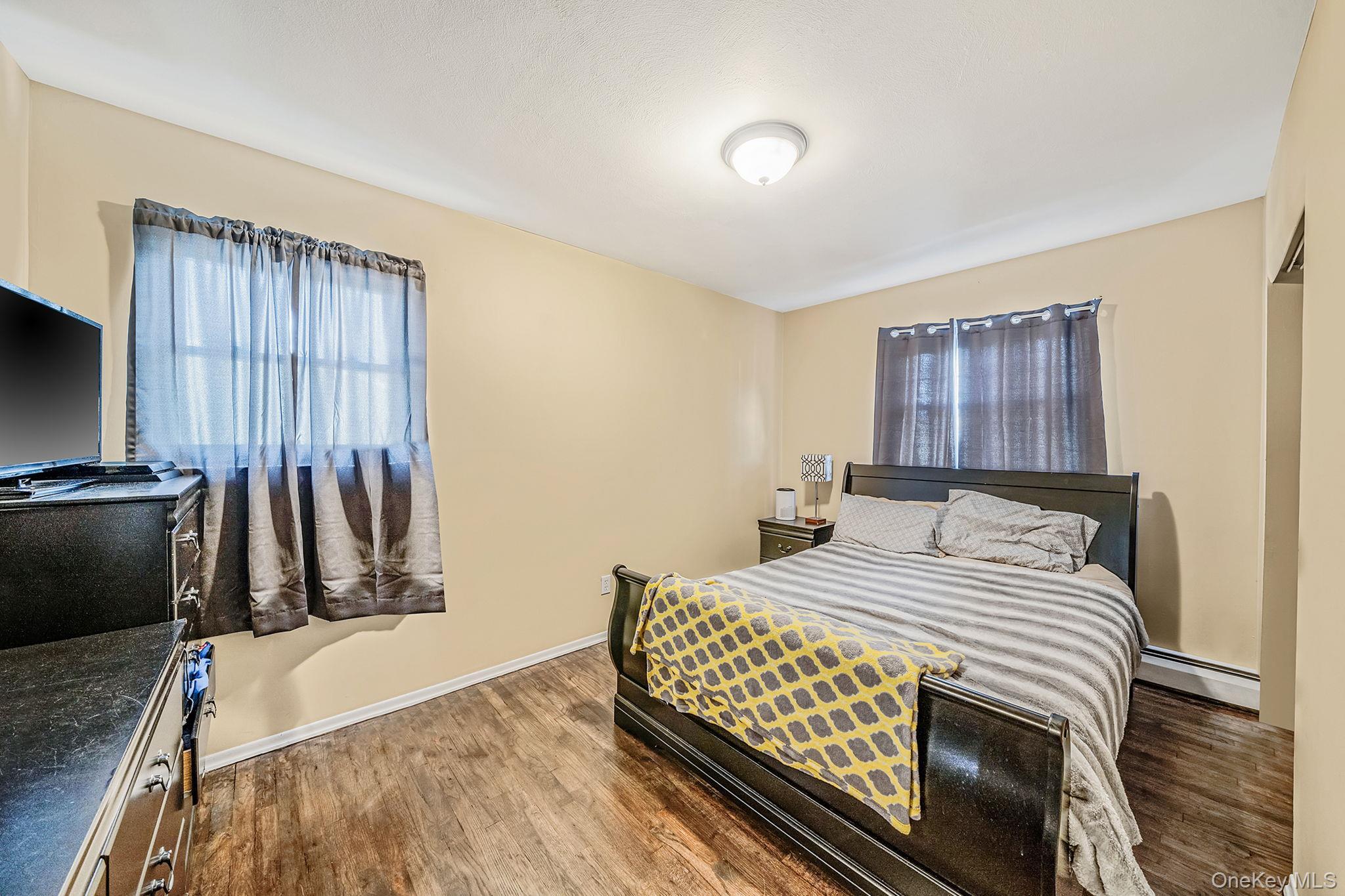 Single Family Kenwood  Suffolk County, NY 11716, MLS-933217-13