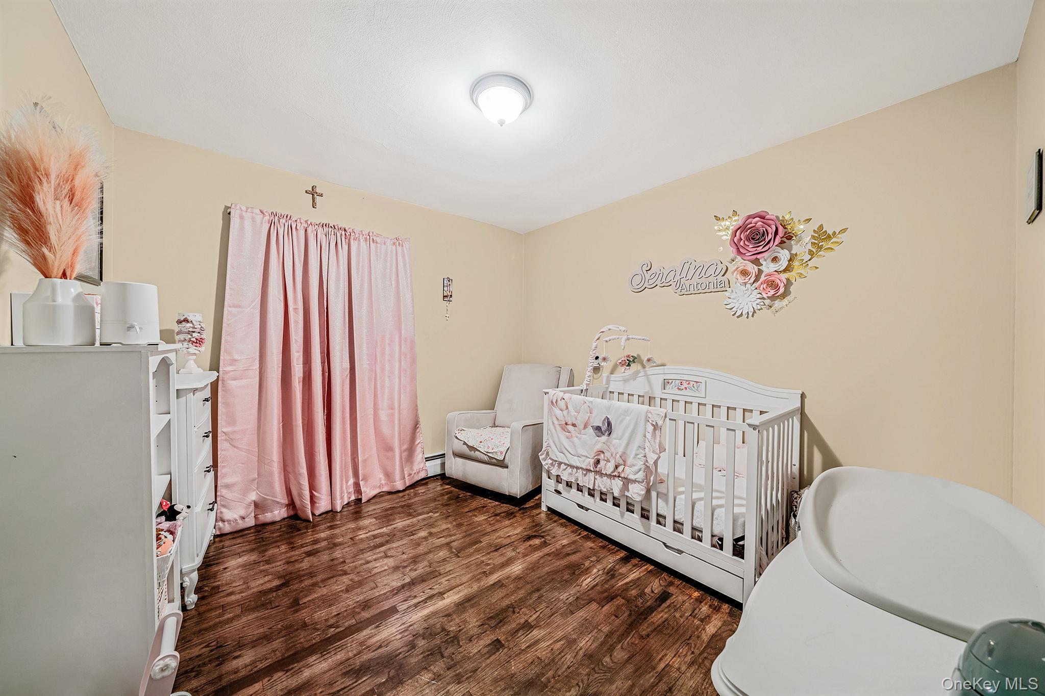 Single Family Kenwood  Suffolk County, NY 11716, MLS-933217-15