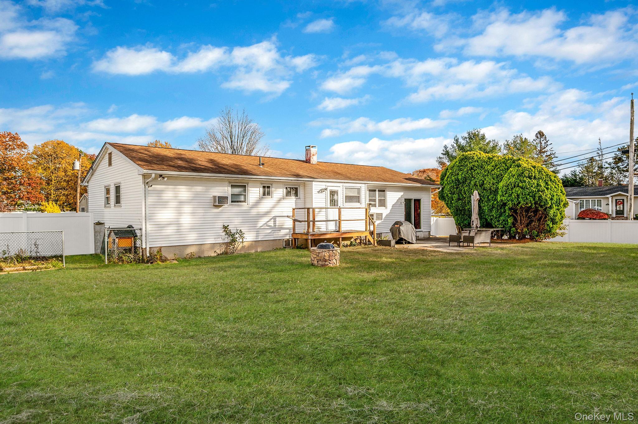 Single Family Kenwood  Suffolk County, NY 11716, MLS-933217-20