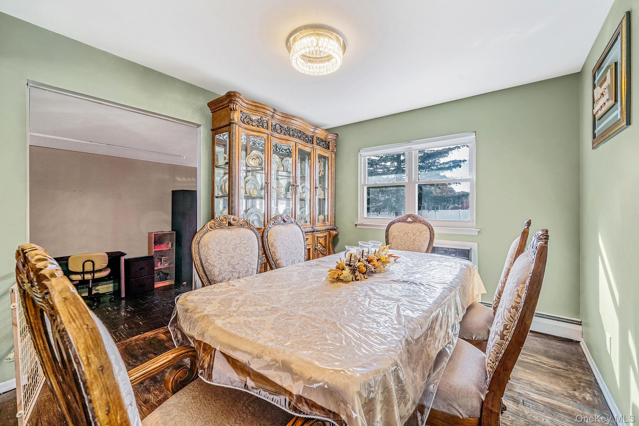 Single Family Kenwood  Suffolk County, NY 11716, MLS-933217-5