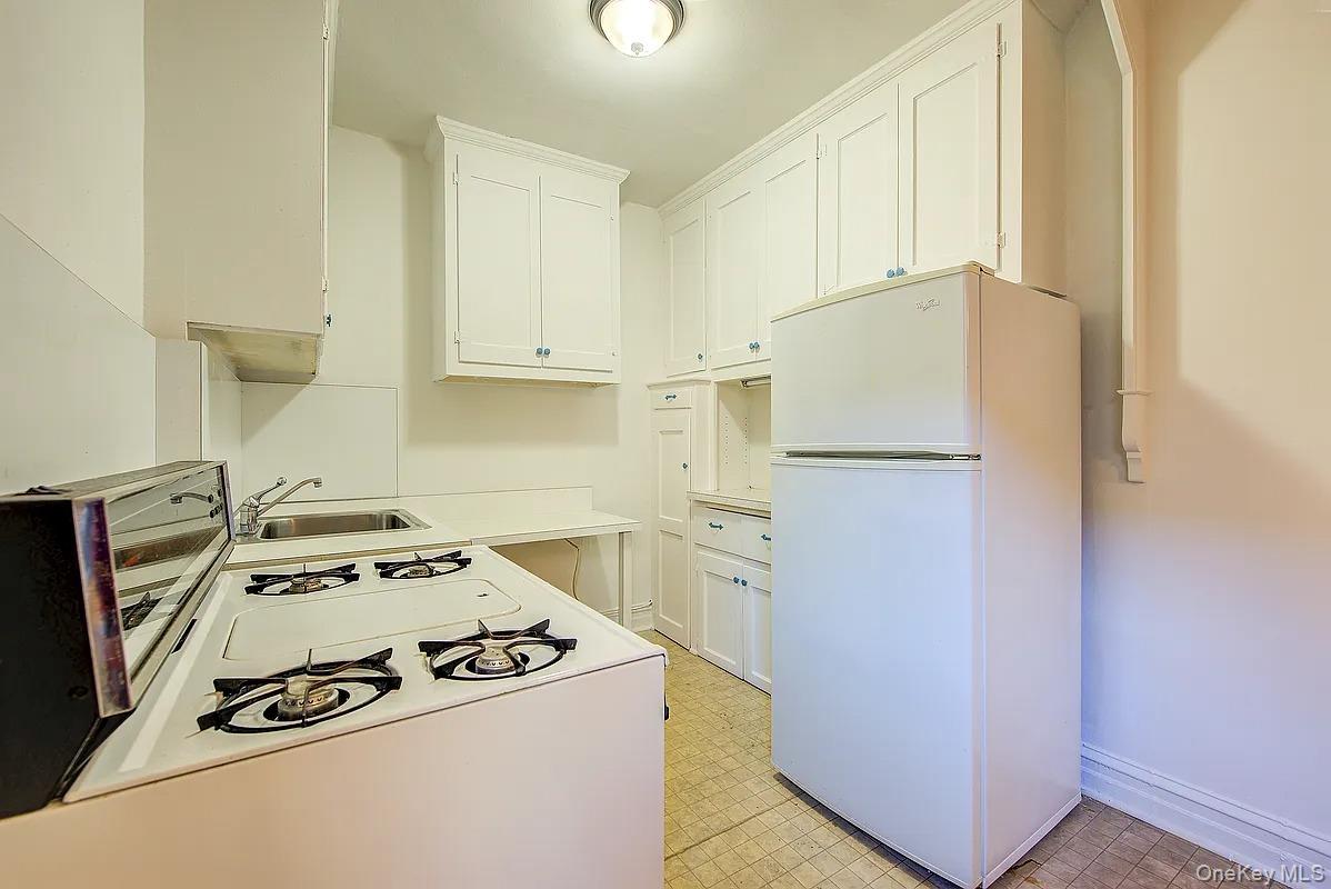 Coop Ascan  Queens, NY 11375, MLS-933221-16