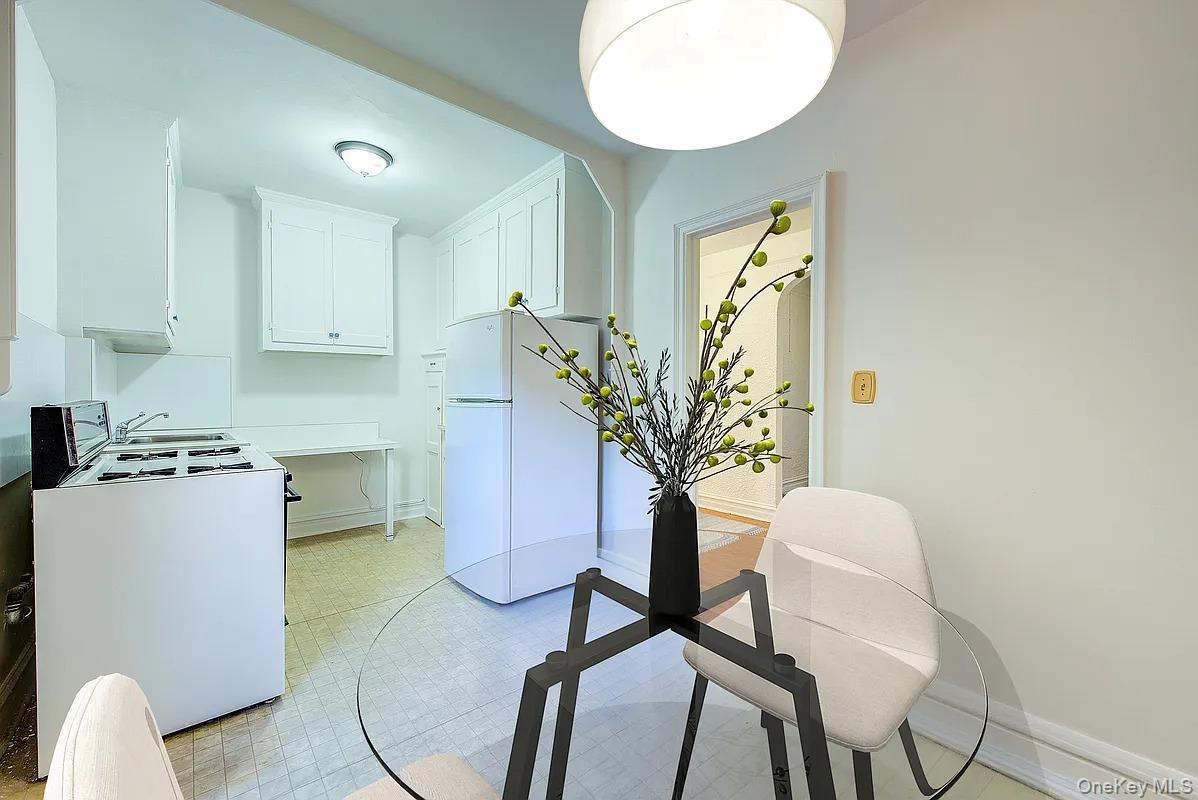 Coop Ascan  Queens, NY 11375, MLS-933221-18