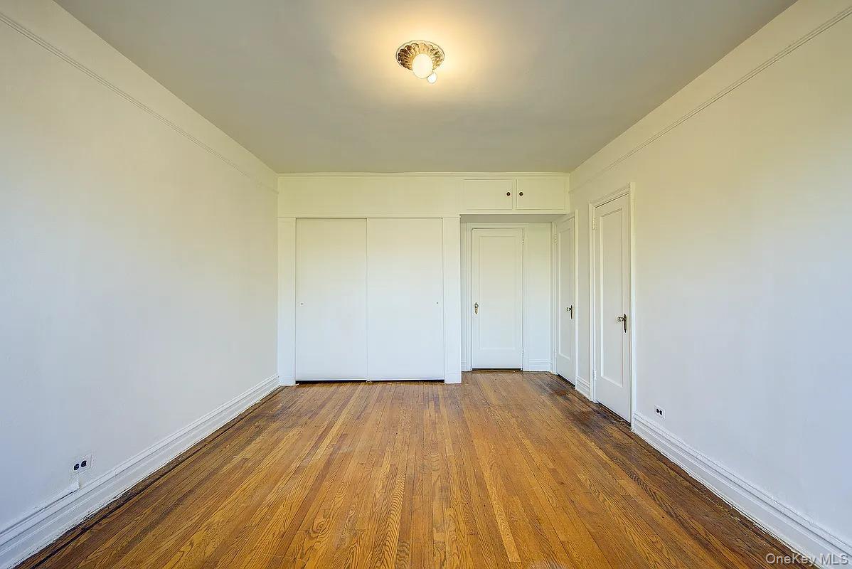 Coop Ascan  Queens, NY 11375, MLS-933221-23