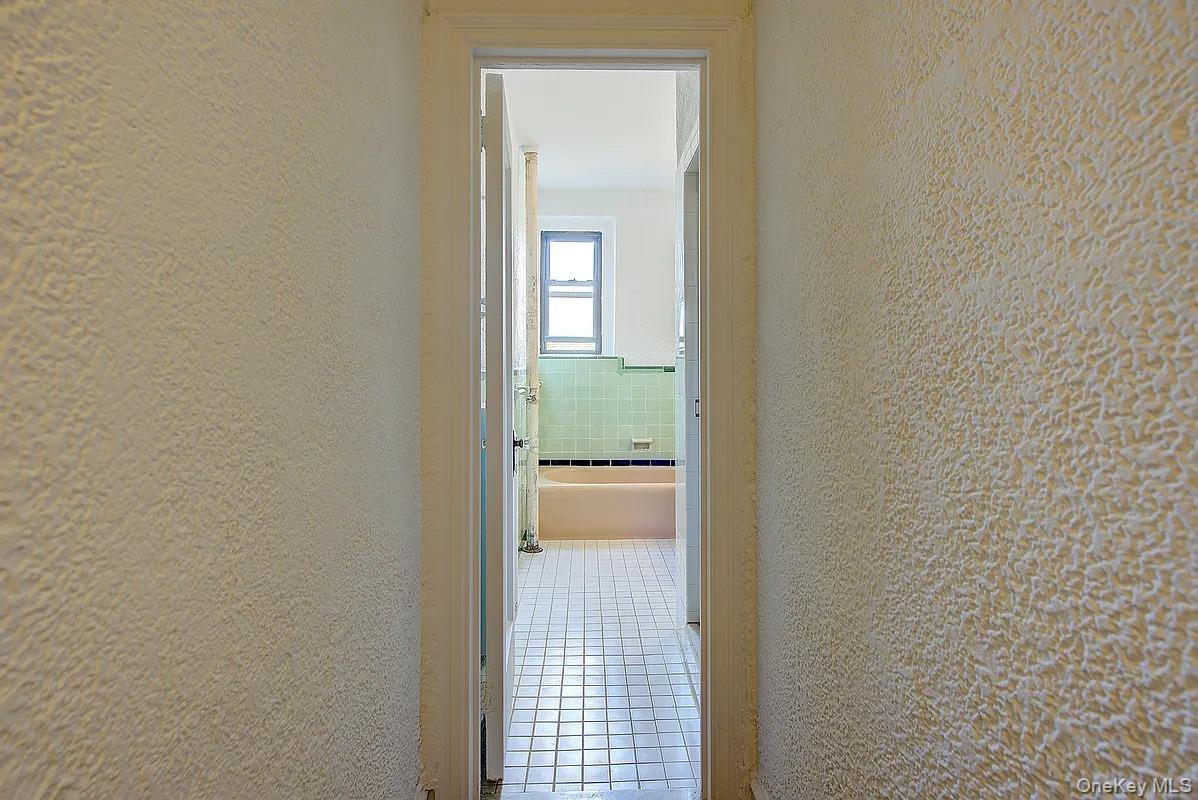 Coop Ascan  Queens, NY 11375, MLS-933221-28