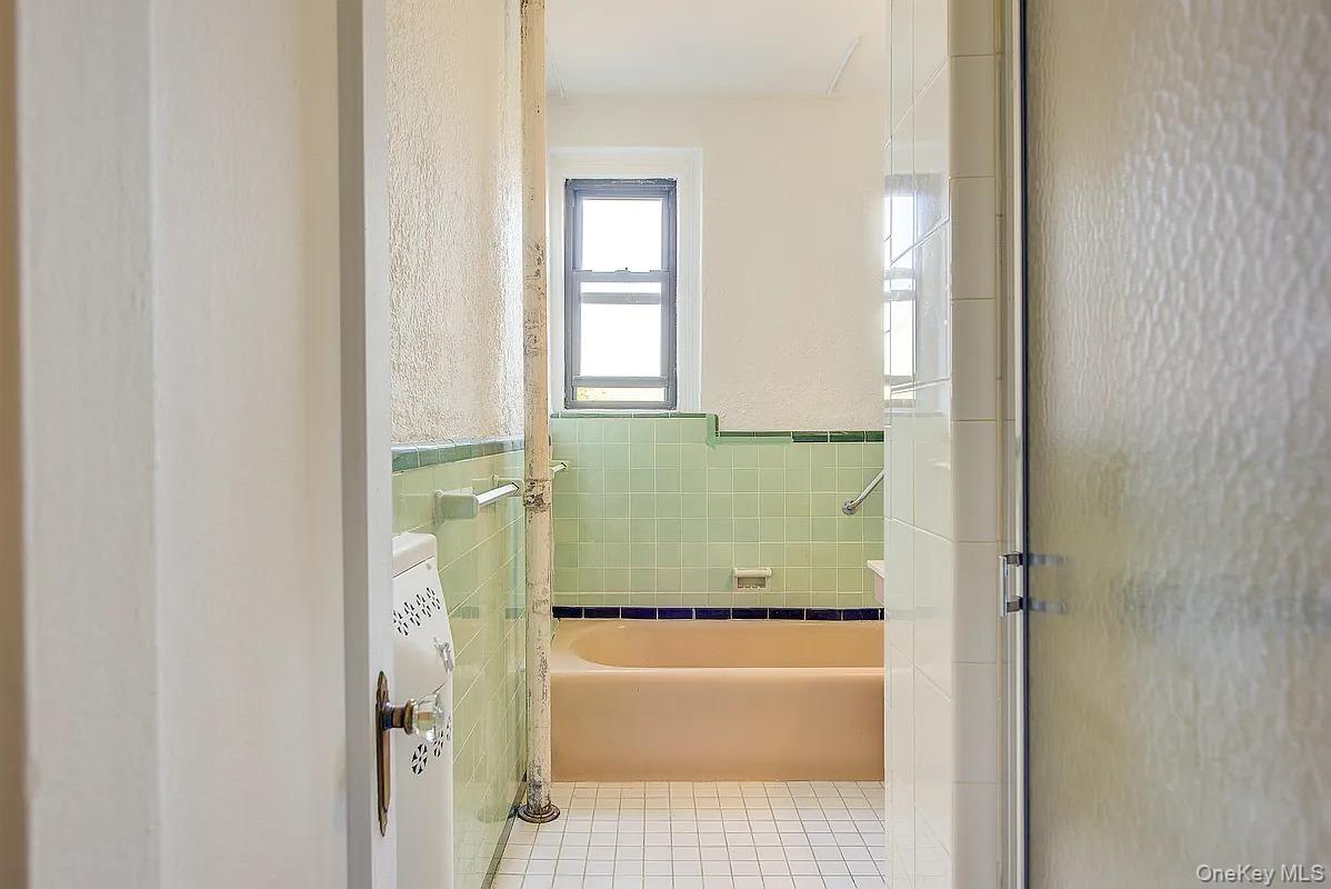 Coop Ascan  Queens, NY 11375, MLS-933221-31