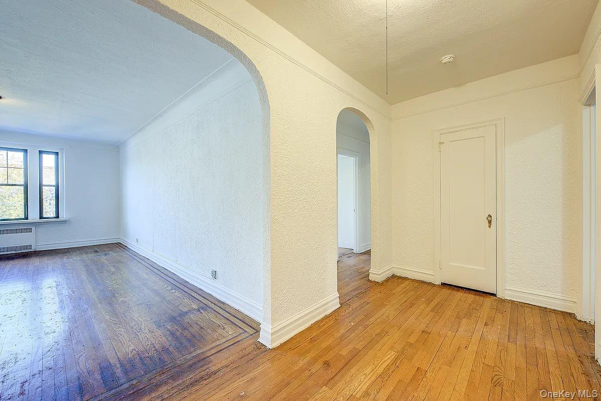 Coop Ascan  Queens, NY 11375, MLS-933221-40