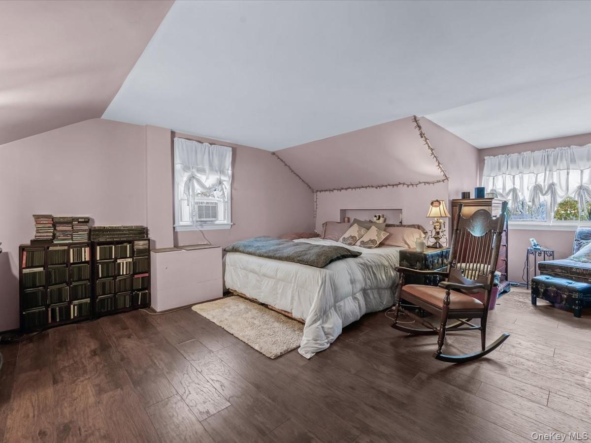 Single Family Chestnut  Nassau County, NY 11563, MLS-933258-12