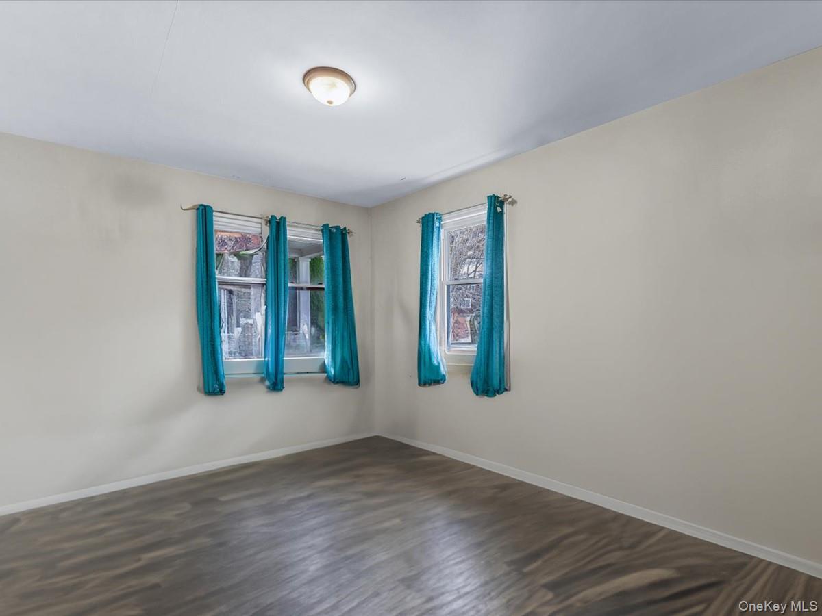 Single Family Chestnut  Nassau County, NY 11563, MLS-933258-9